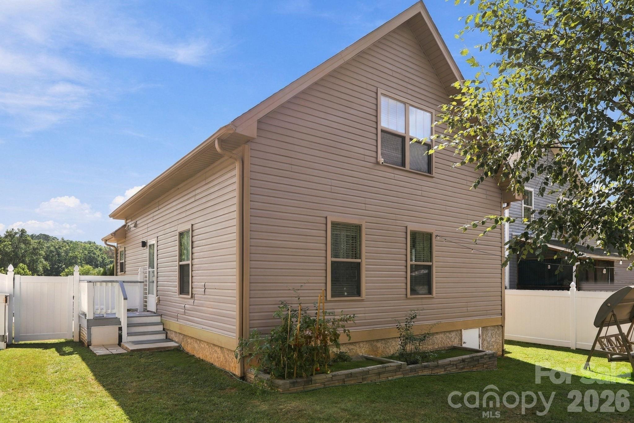 Single Family Residence at 11 Yarrow Meadow Road, Weaverville, photo 37 of 47
