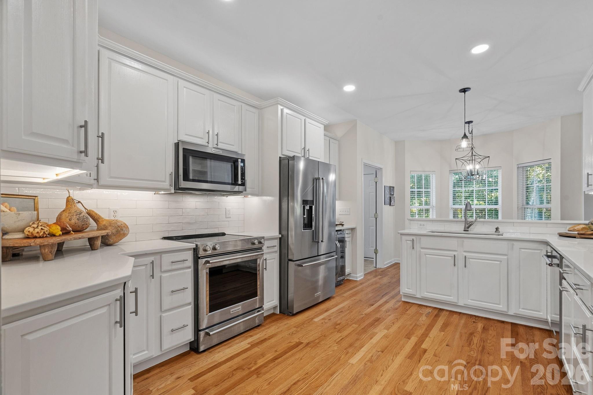 Single Family Residence at 390 Robinson Road, Mooresville, photo 5 of 42