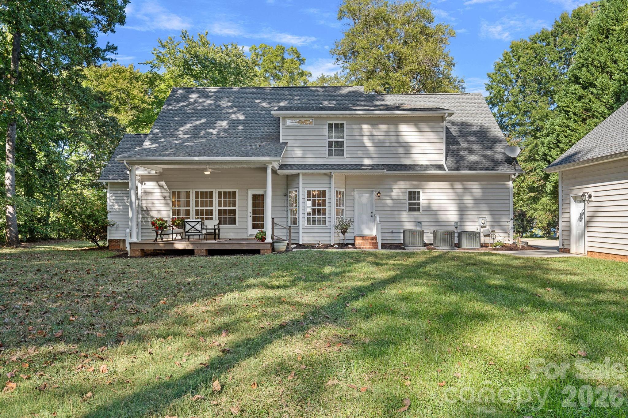 Single Family Residence at 390 Robinson Road, Mooresville, photo 32 of 42