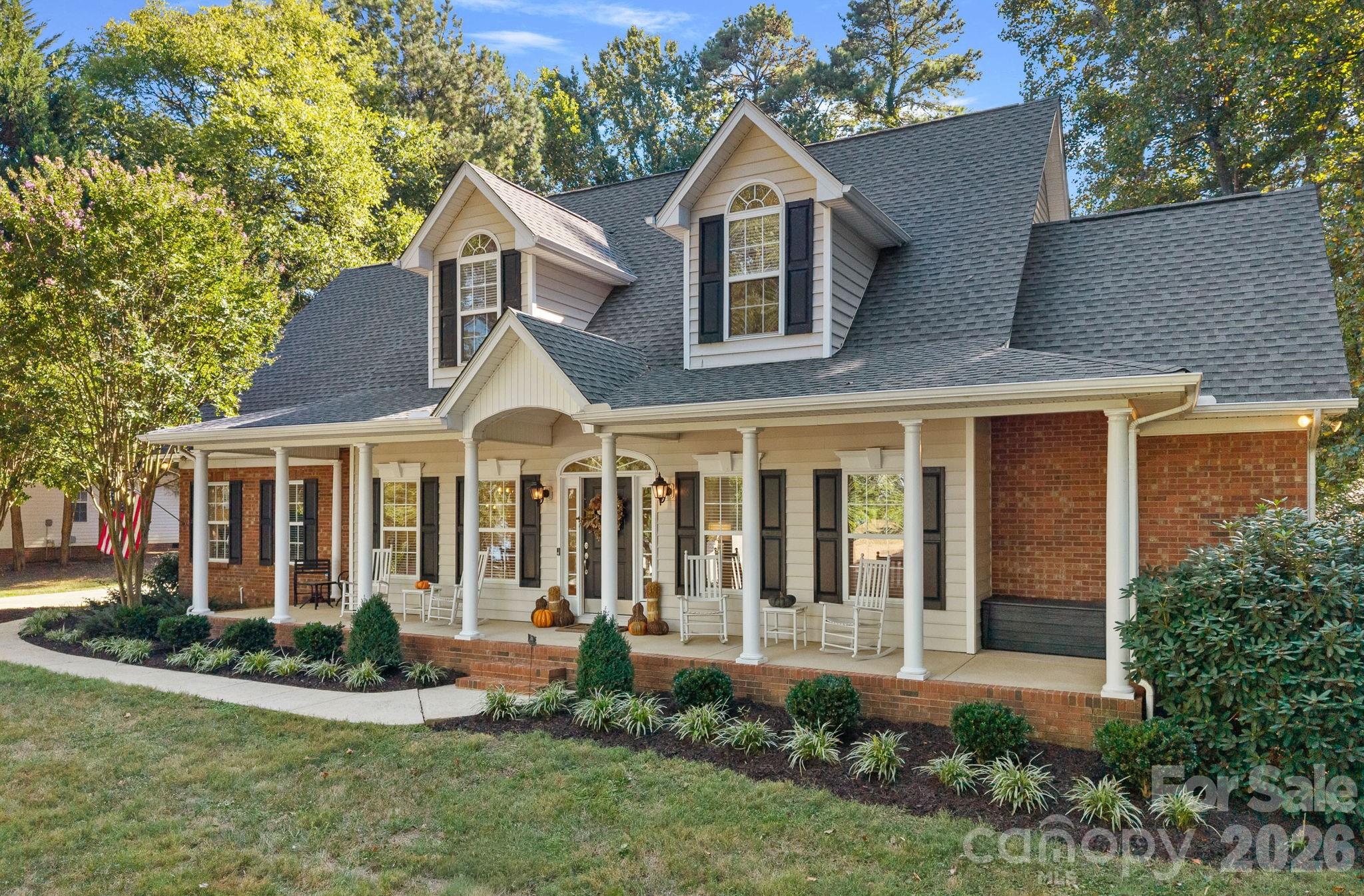 Single Family Residence at 390 Robinson Road, Mooresville, photo 35 of 42
