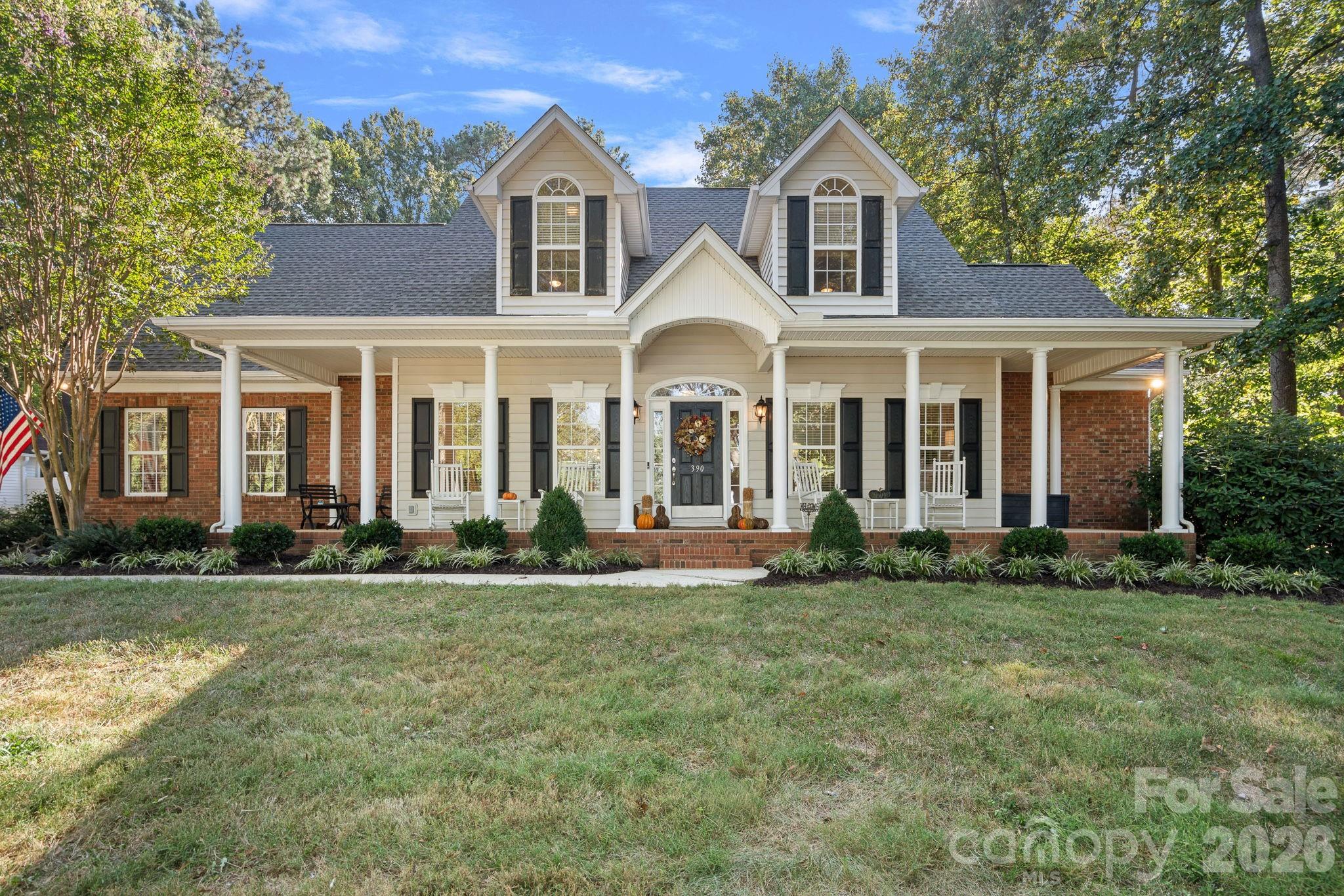 Single Family Residence at 390 Robinson Road, Mooresville, photo 36 of 42