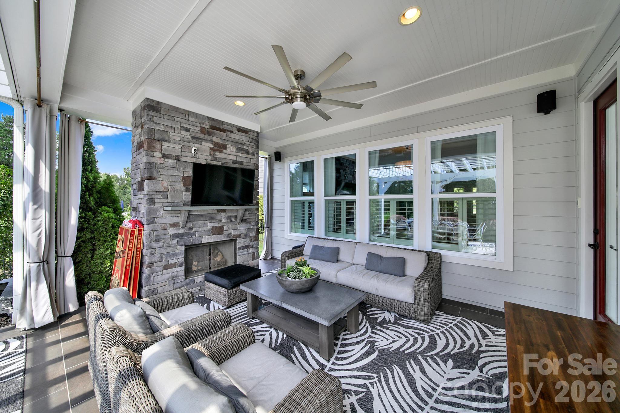 Single Family Residence at 3053 Fish Story Court, Fort Mill, photo 39 of 48