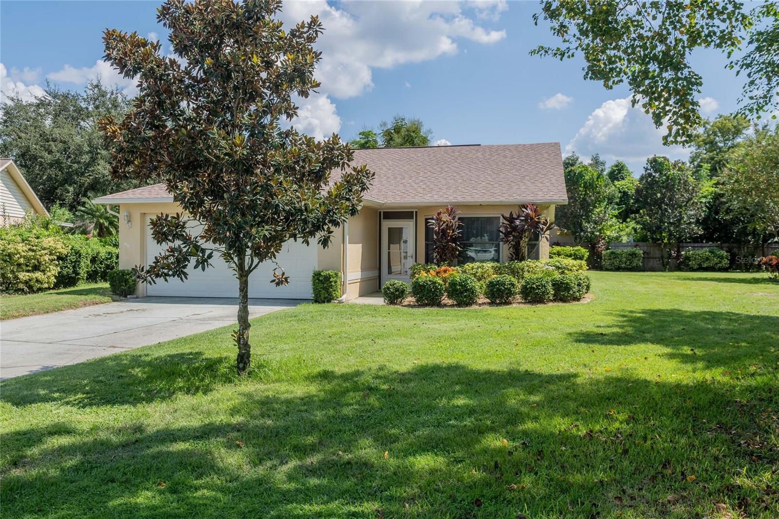 224 CROWN CT