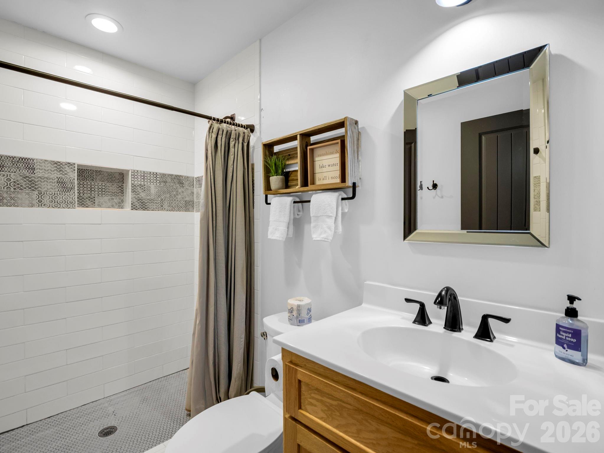 Single Family Residence at 126 Swans Way W, Lake Lure, photo 22 of 41