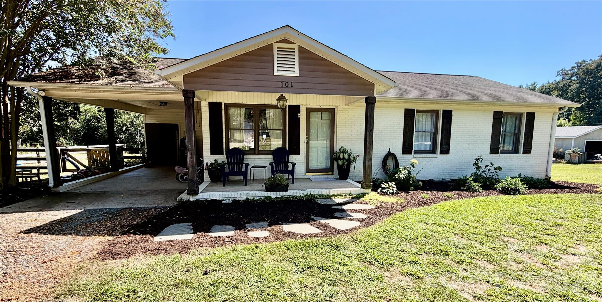 Single Family Residence at 101 Morningstar Drive, Locust, photo 2 of 14