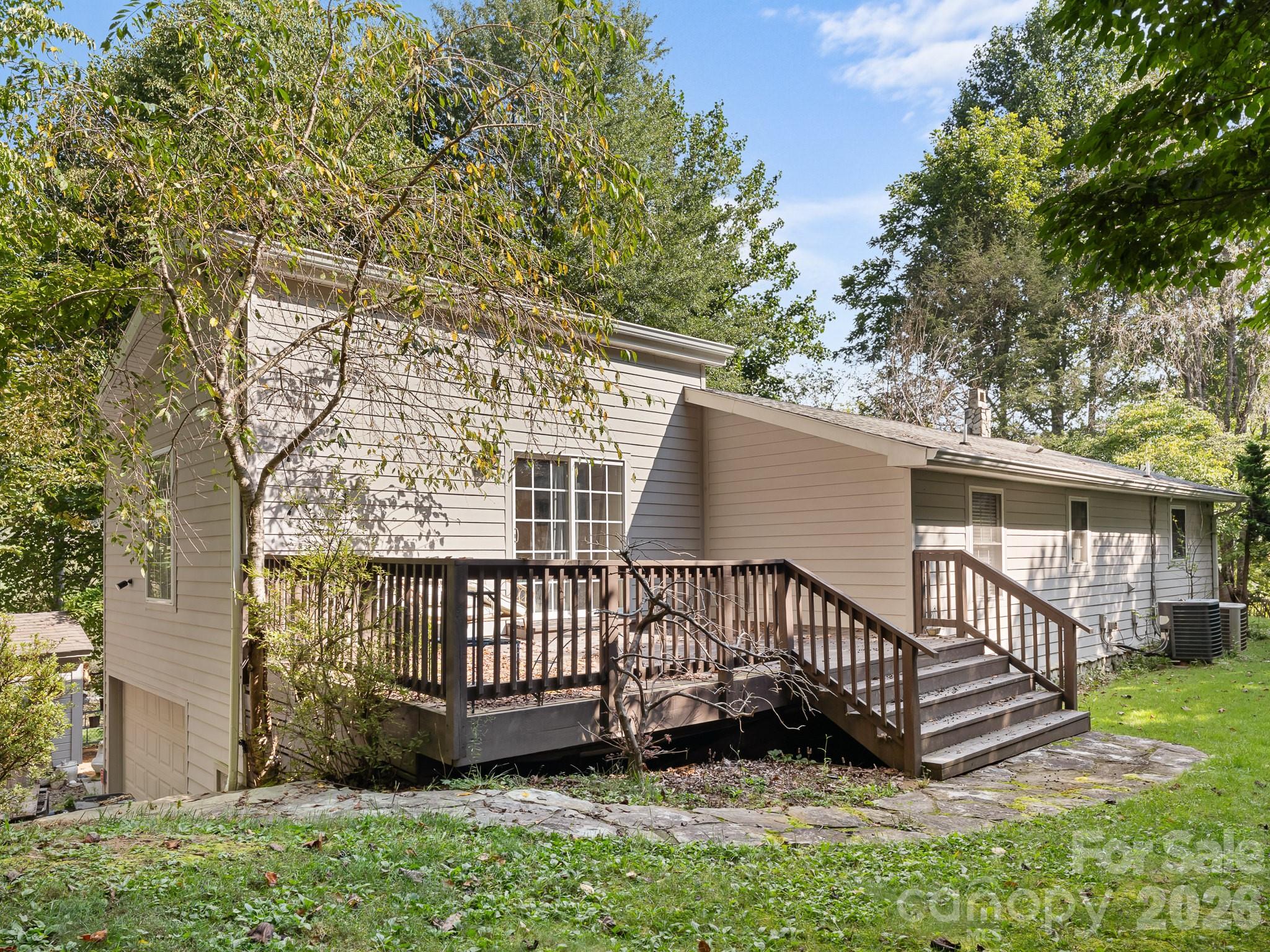 Single Family Residence at 20 Sharpes Cove Road, Leicester, photo 2 of 36