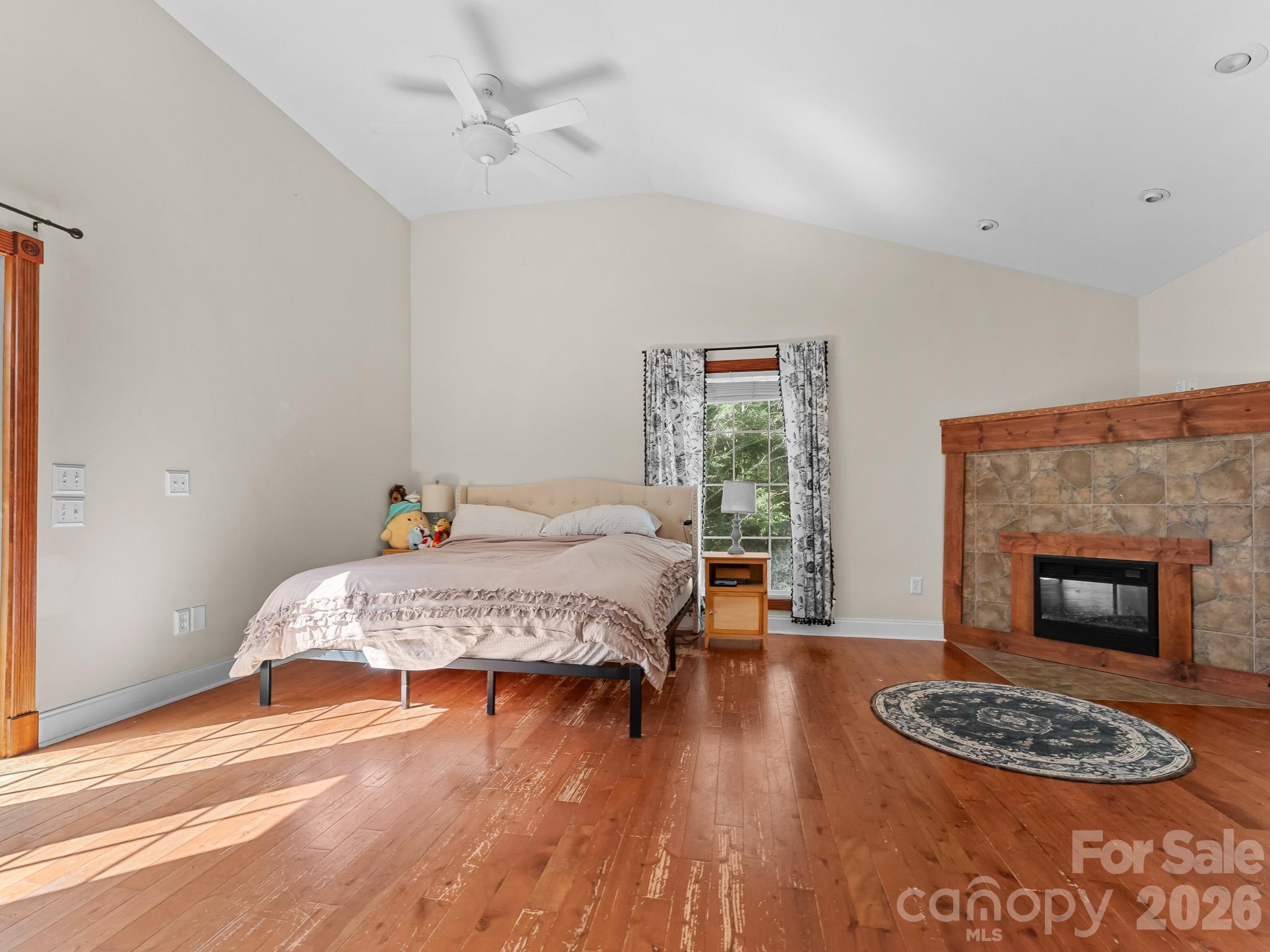 Single Family Residence at 20 Sharpes Cove Road, Leicester, photo 12 of 36