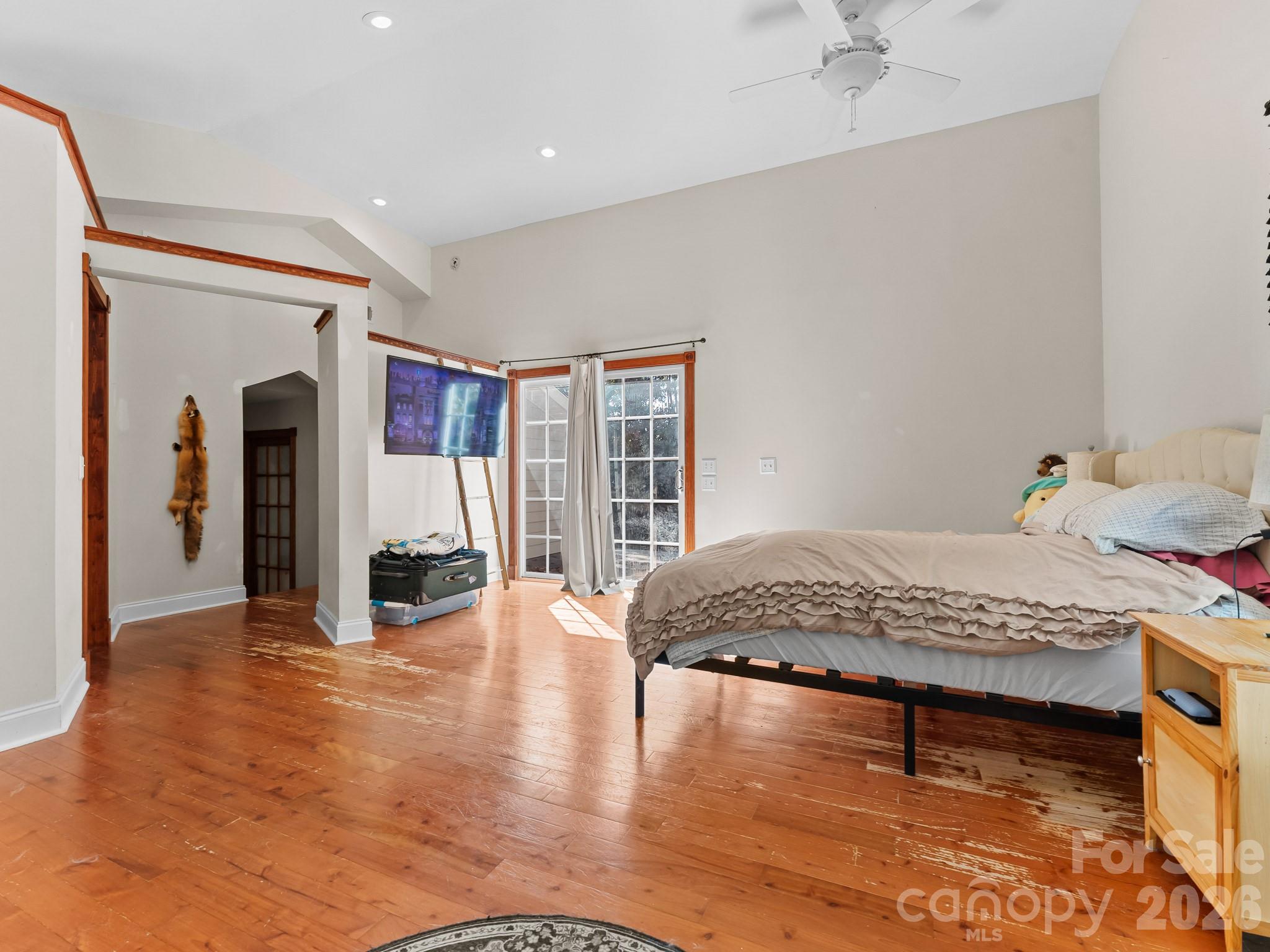 Single Family Residence at 20 Sharpes Cove Road, Leicester, photo 13 of 36
