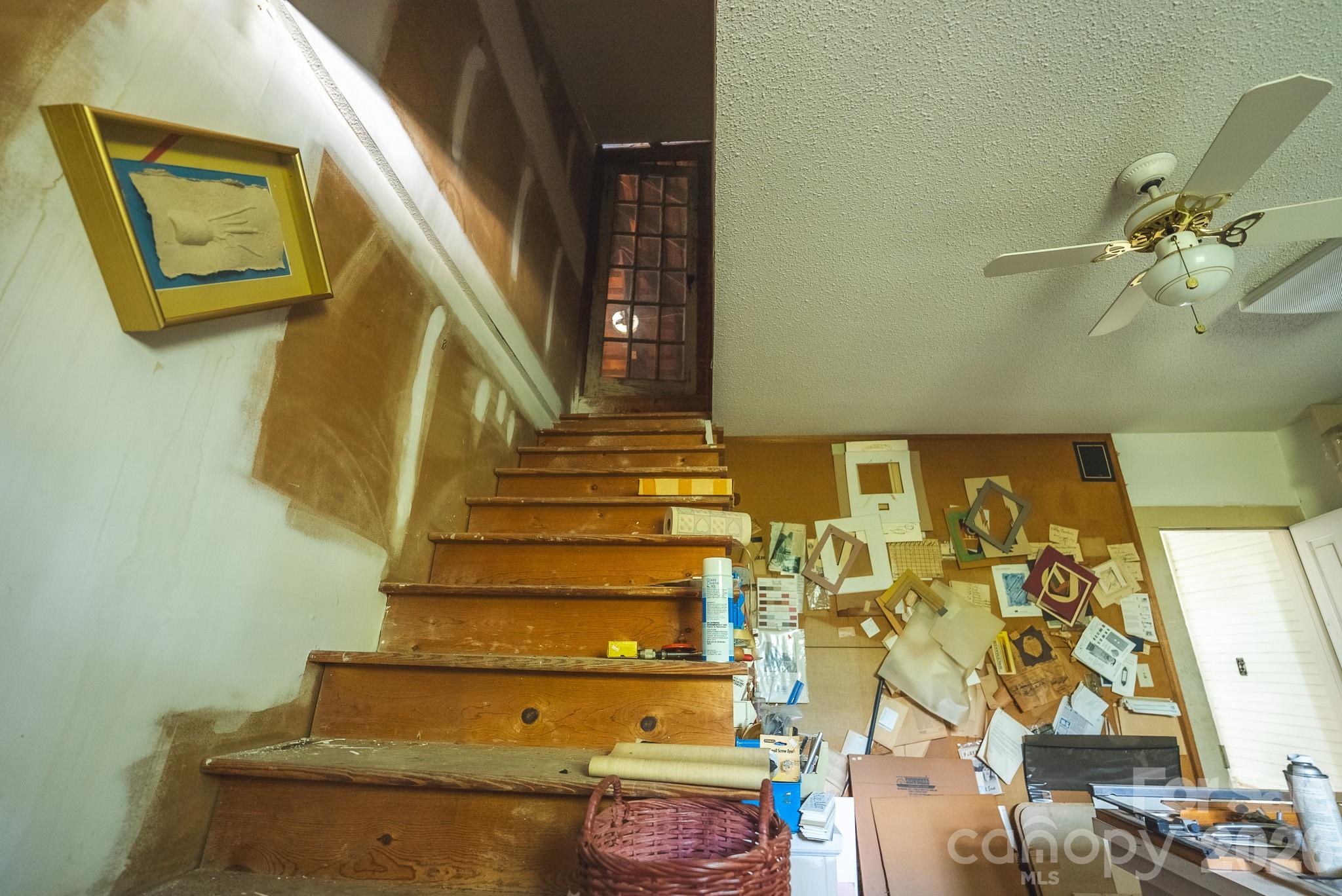 Single Family Residence at 12 1st Avenue Drive SE, Taylorsville, photo 30 of 48