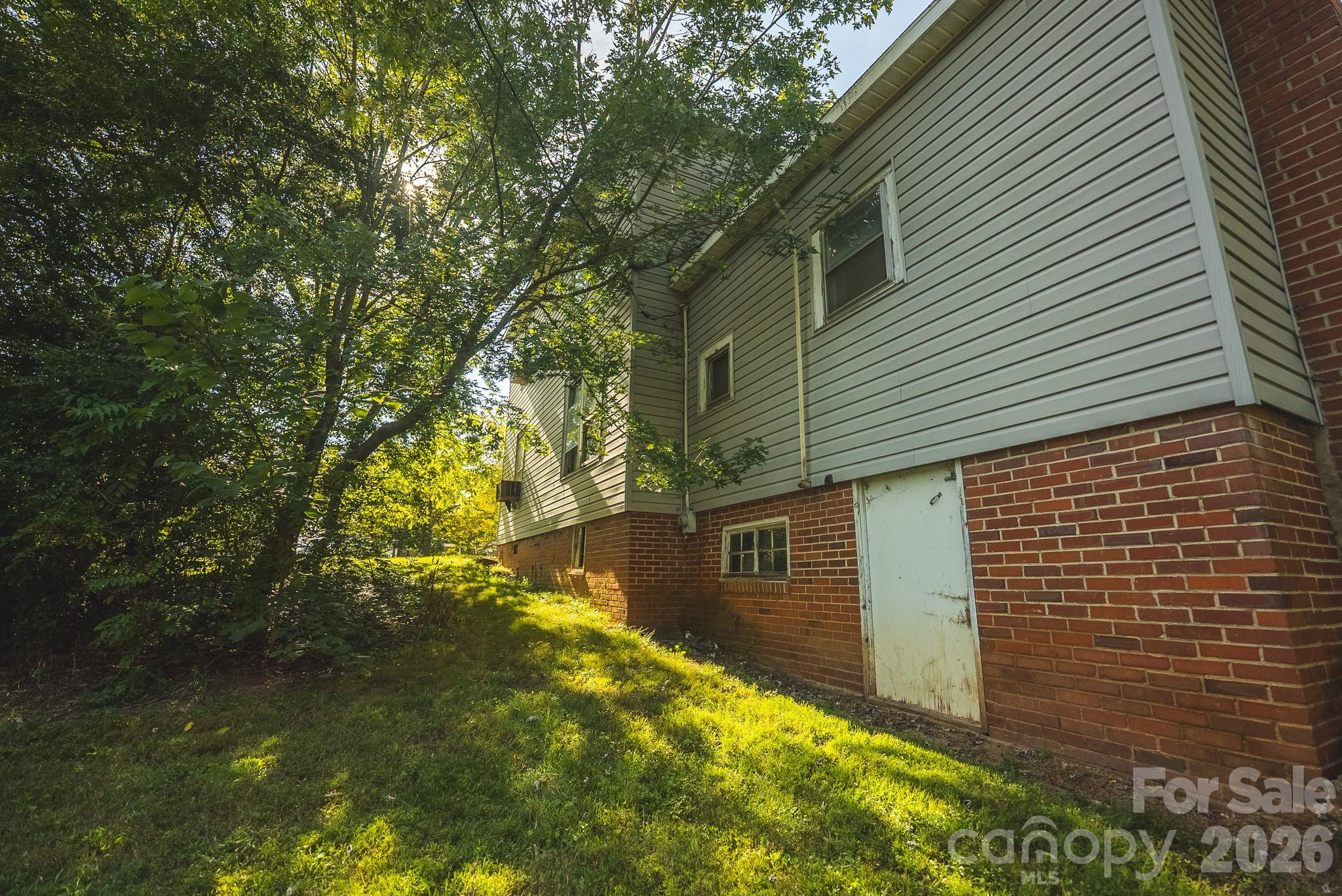 Single Family Residence at 12 1st Avenue Drive SE, Taylorsville, photo 41 of 48