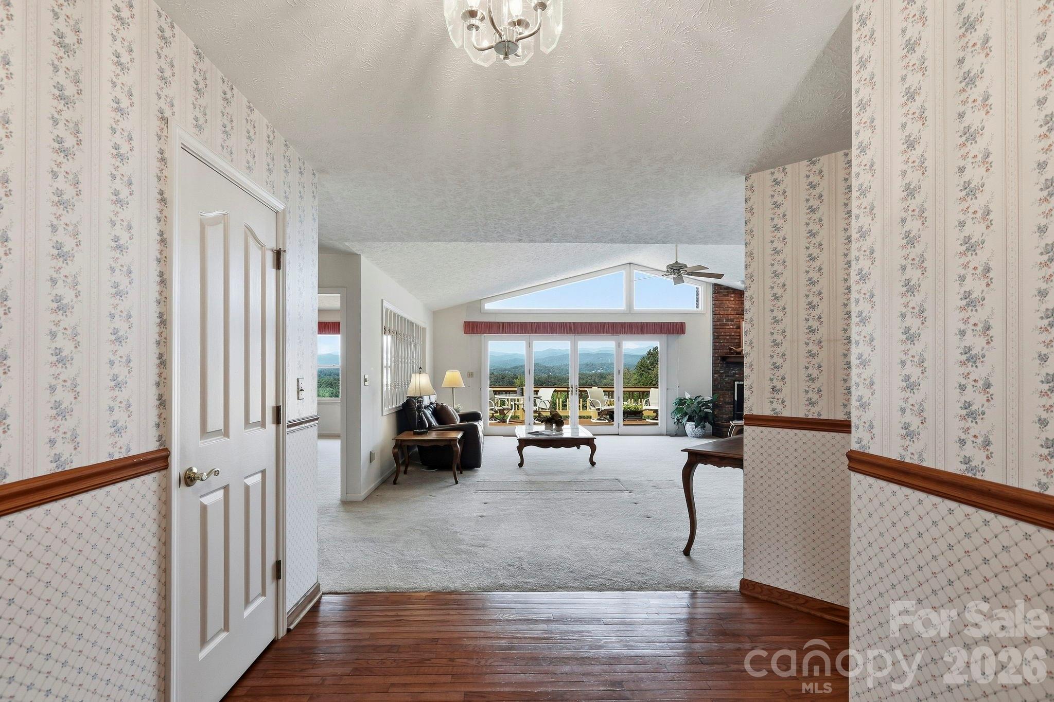 Inviting entryway, bright natural light - 244 Mountain Valley Drive, Hendersonville