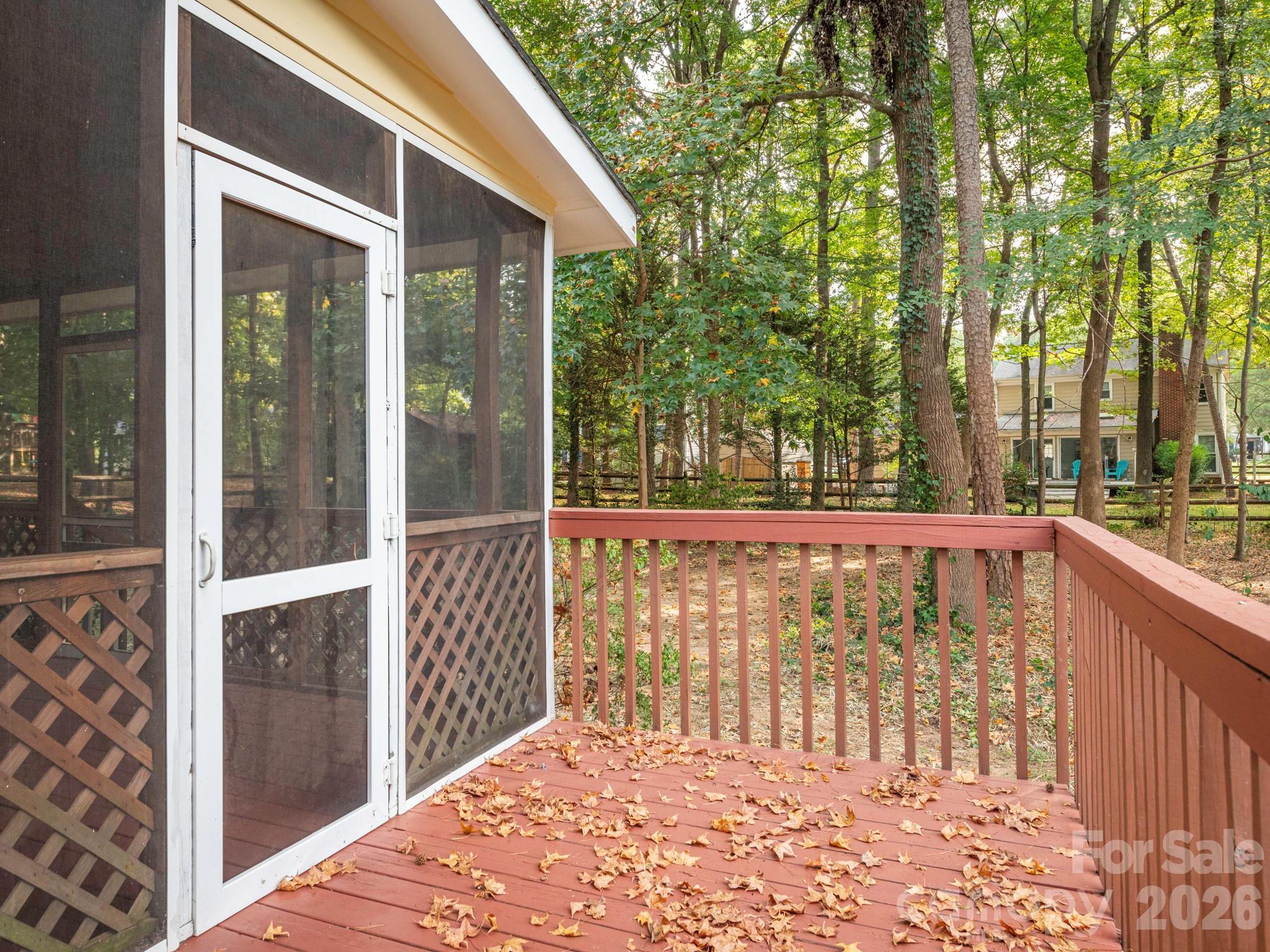 Single Family Residence at 2612 Heathershire Lane, Matthews, photo 5 of 35