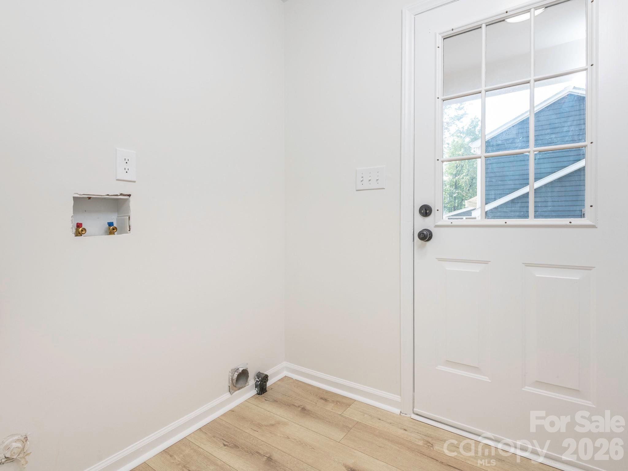 Single Family Residence at 2612 Heathershire Lane, Matthews, photo 26 of 35