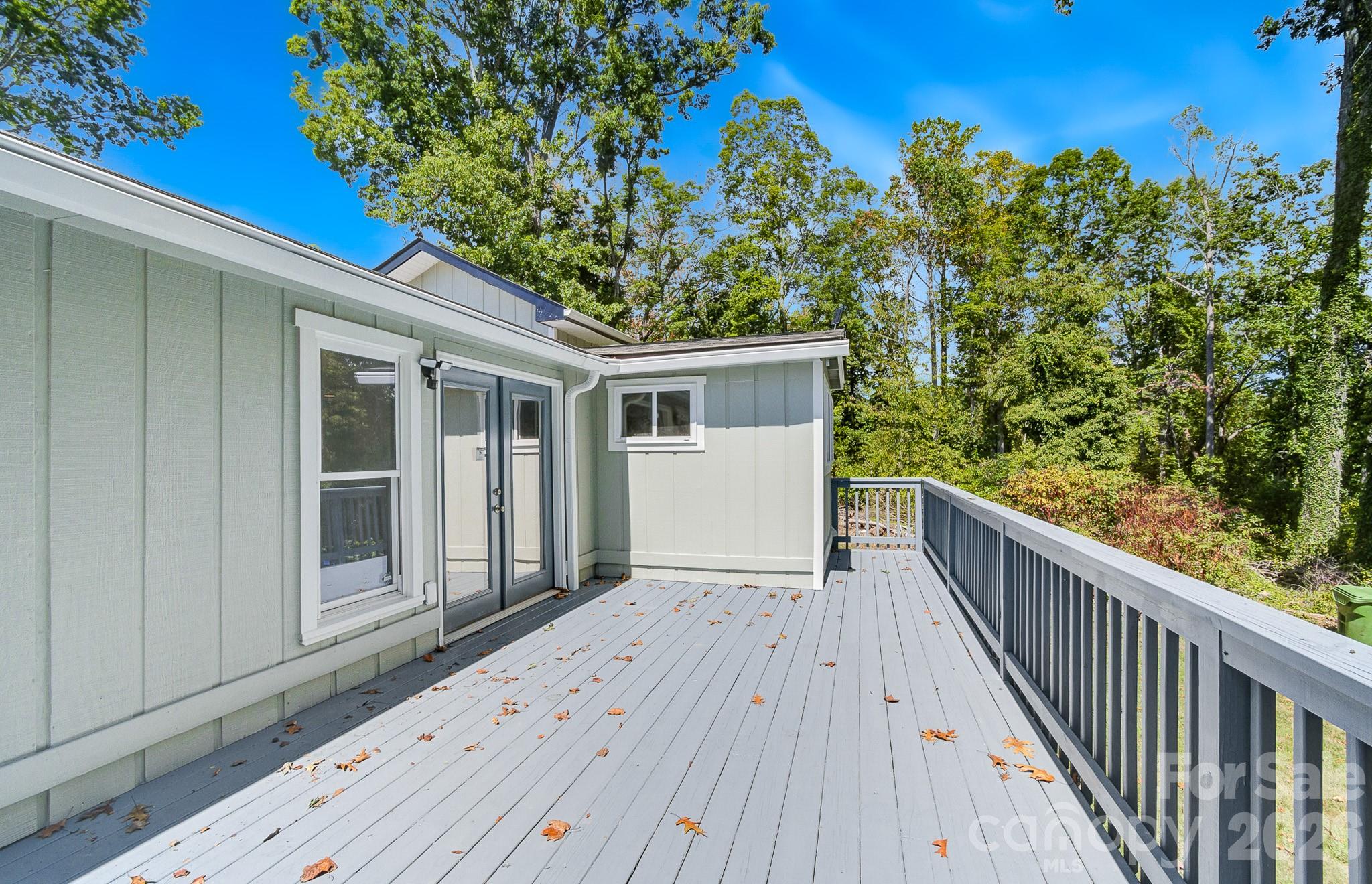 Single Family Residence at 21 Oak Hill Drive, Asheville, photo 31 of 37