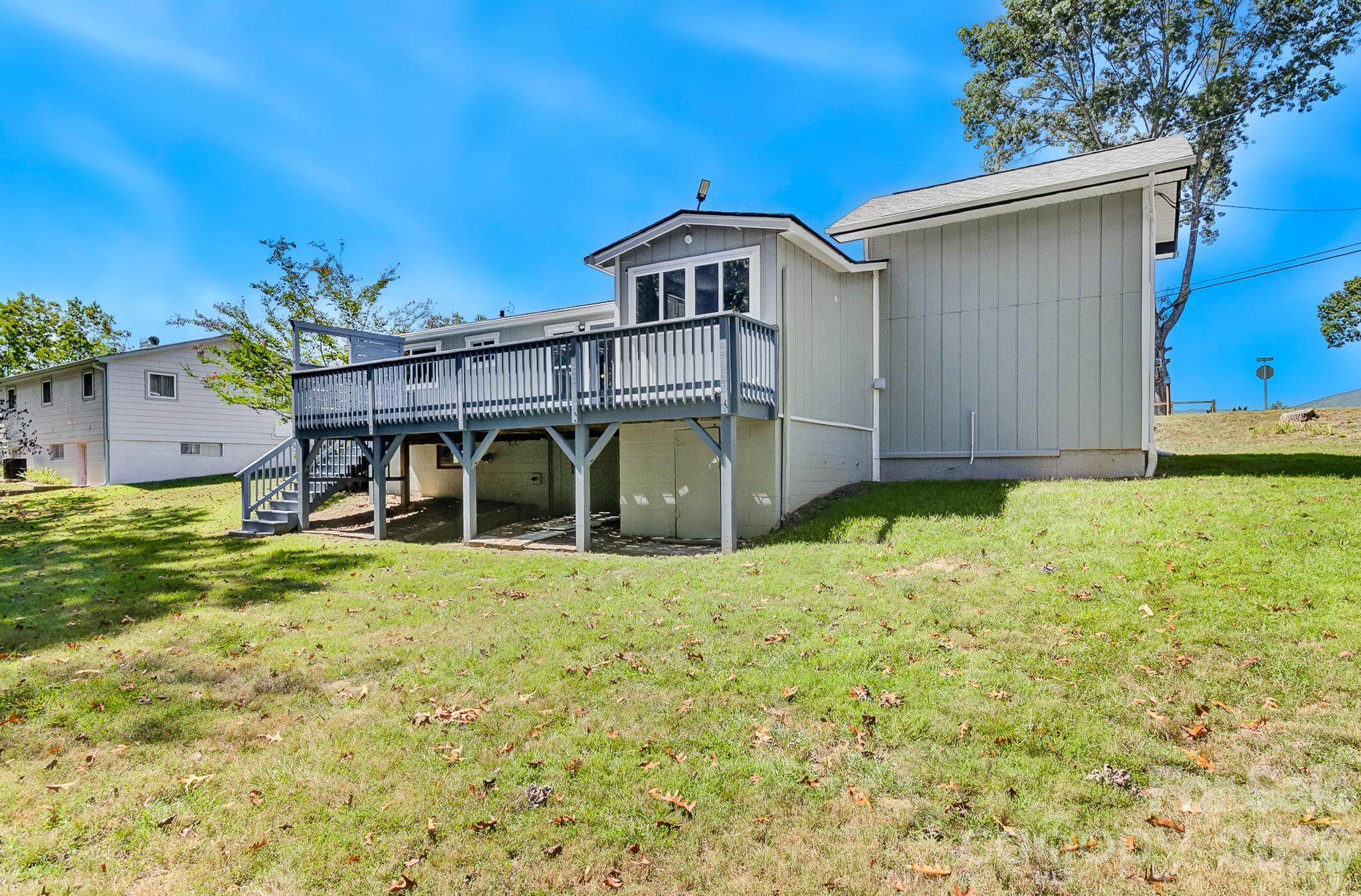 Single Family Residence at 21 Oak Hill Drive, Asheville, photo 34 of 37