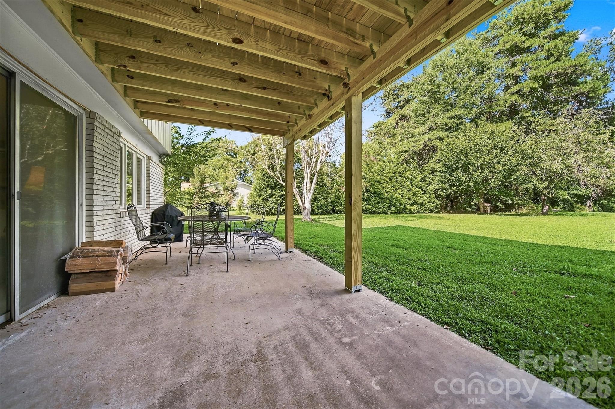 Single Family Residence at 706 Springdale Road, Statesville, photo 14 of 48