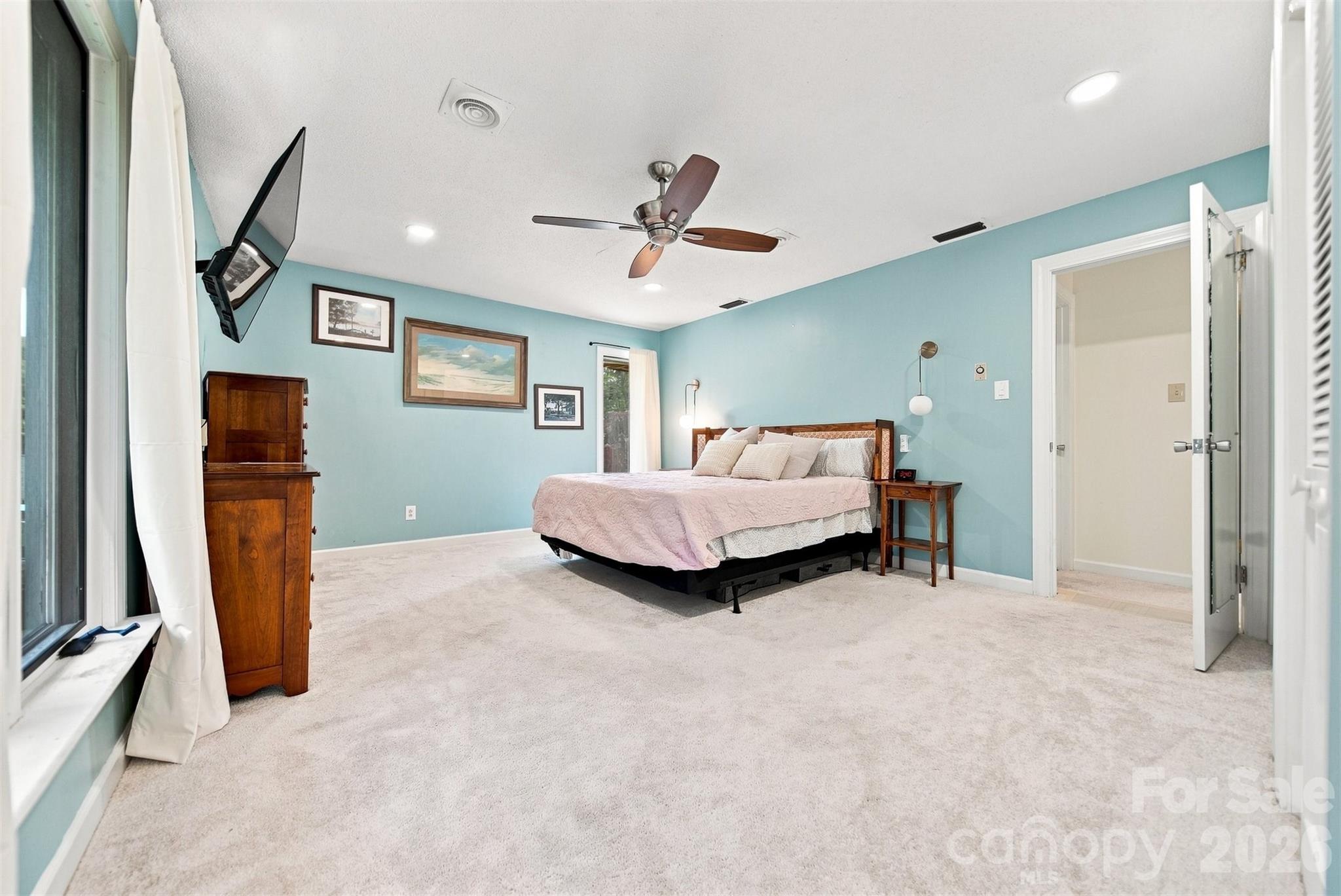 Single Family Residence at 706 Springdale Road, Statesville, photo 29 of 48