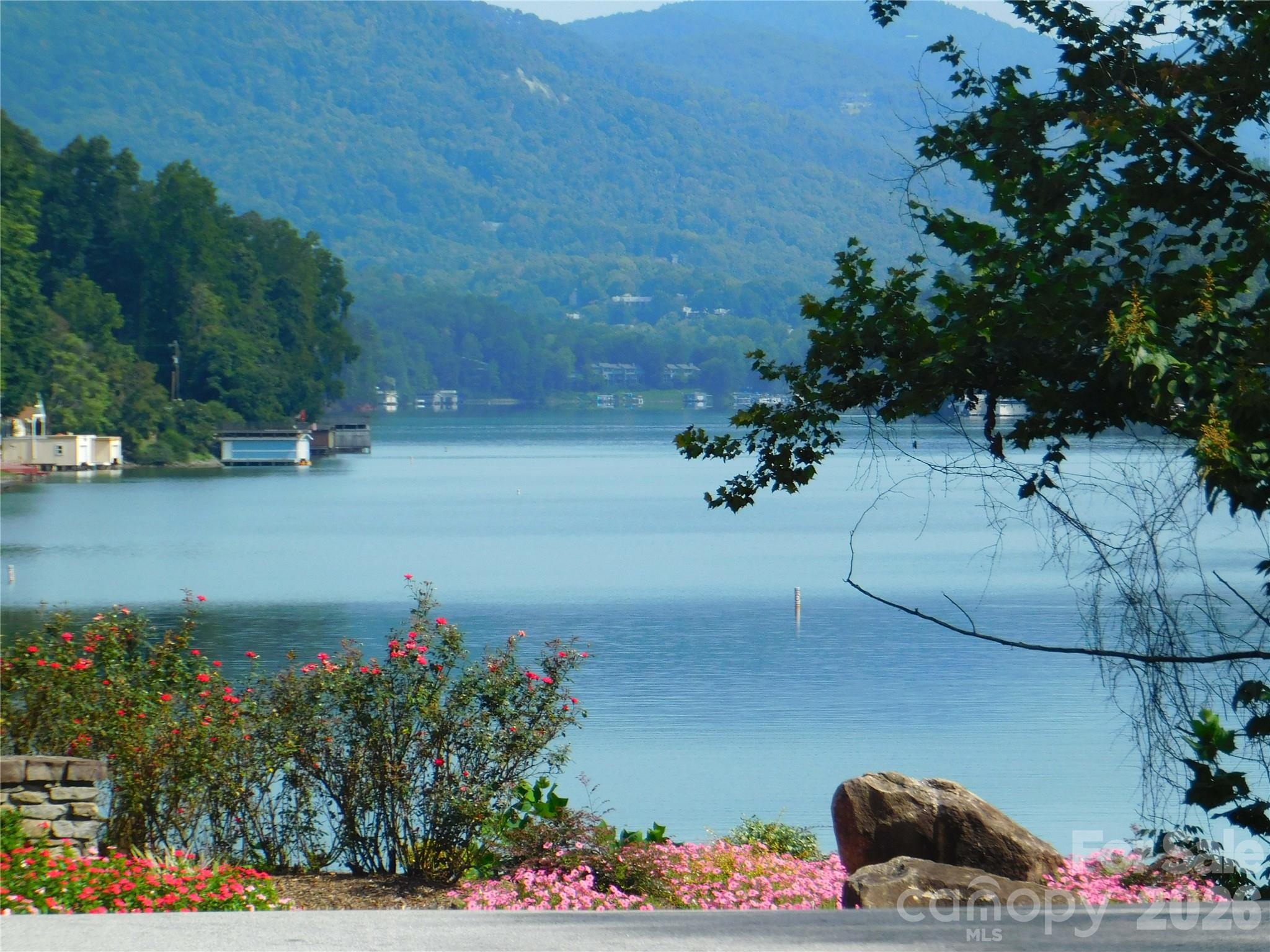 Lake Lure - 296 Acorn Lane, Rutherfordton