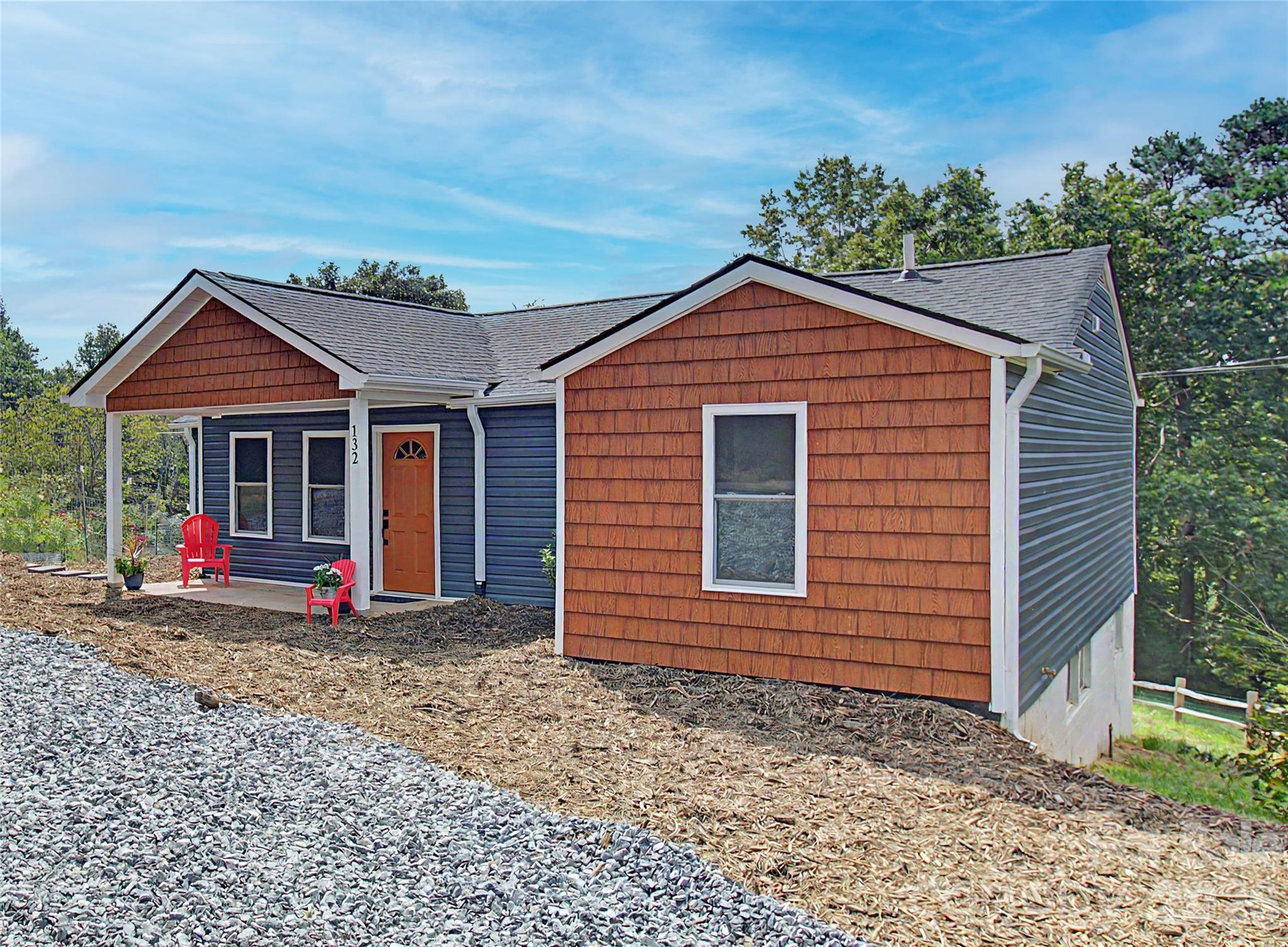 Single Family Residence at 132 Locust Grove Road, Weaverville, photo 2 of 38