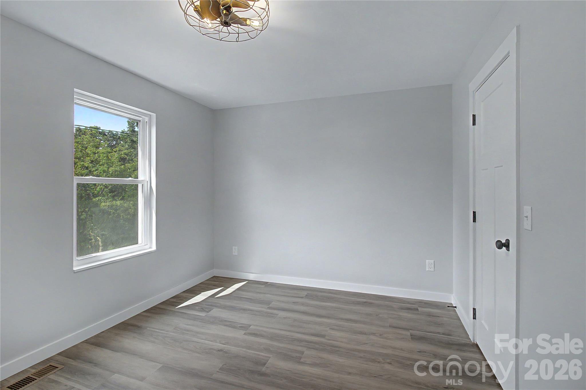 Single Family Residence at 132 Locust Grove Road, Weaverville, photo 24 of 38