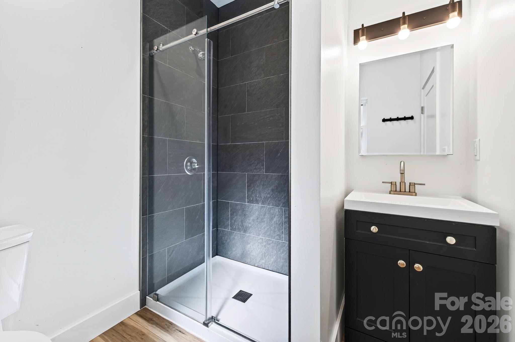 Primary Bathroom - 60 Pearl Street, Black Mountain