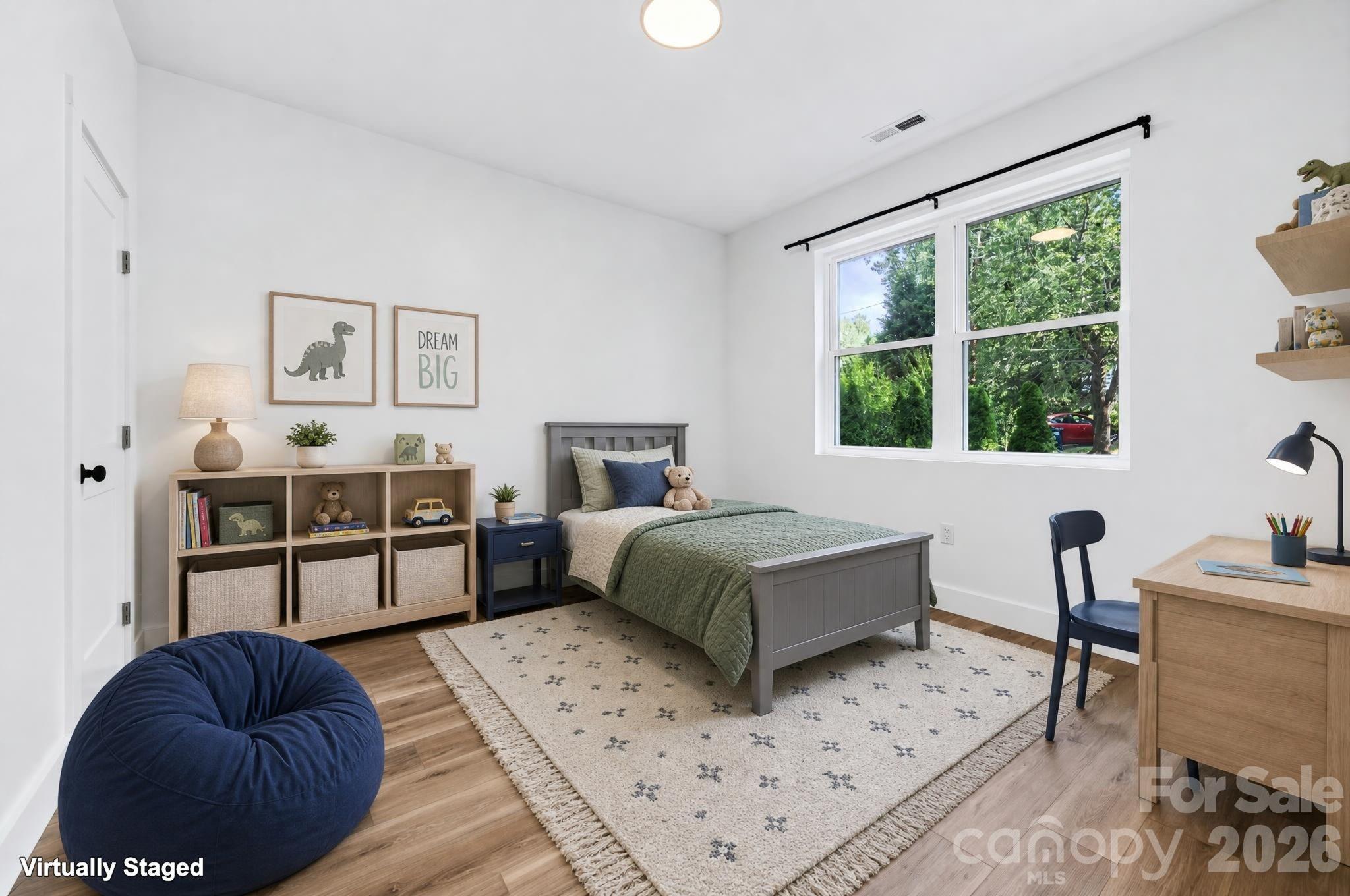 Front Guest Room - 60 Pearl Street, Black Mountain