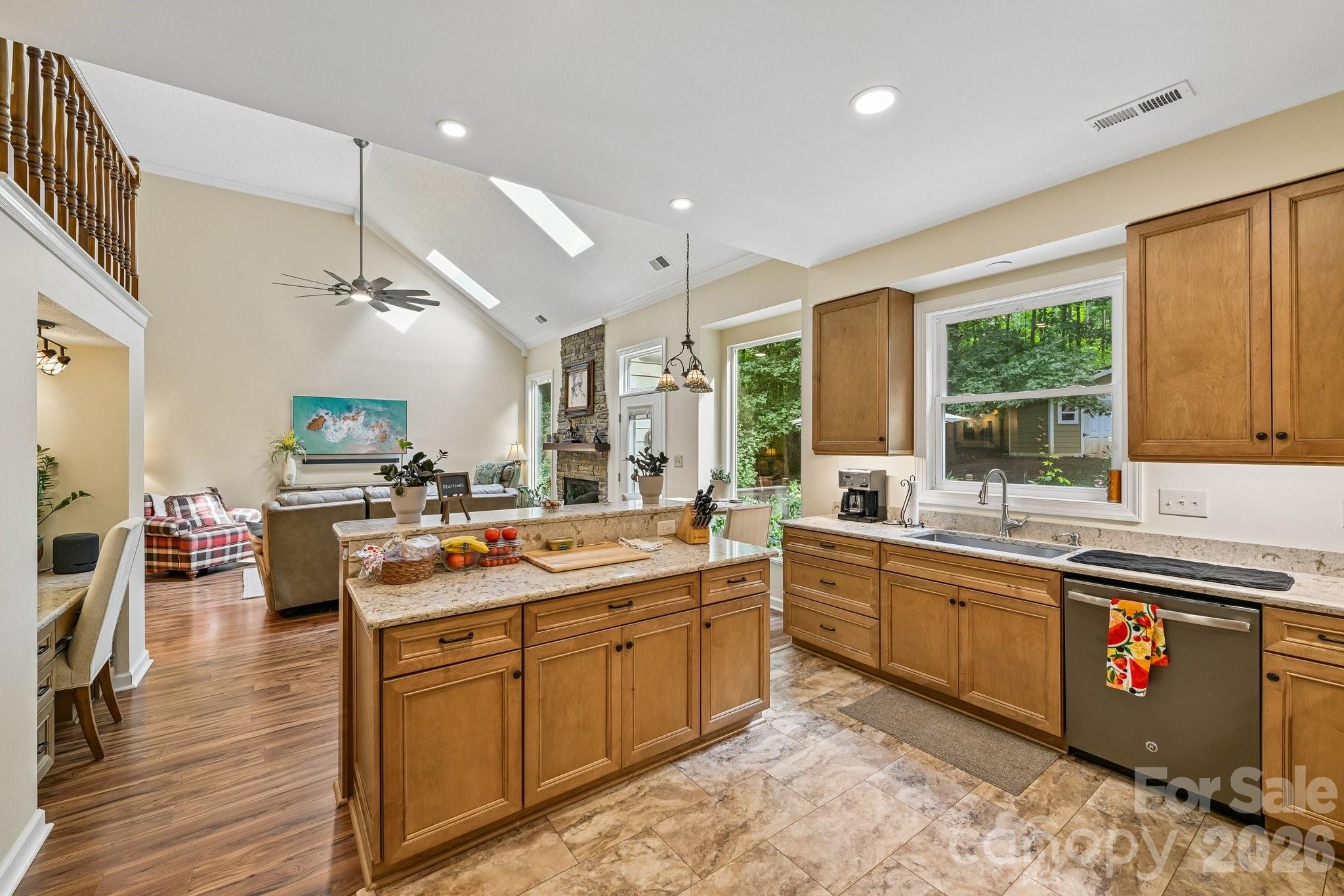 Single Family Residence at 9139 Magnolia Estates Drive, Cornelius, photo 21 of 73