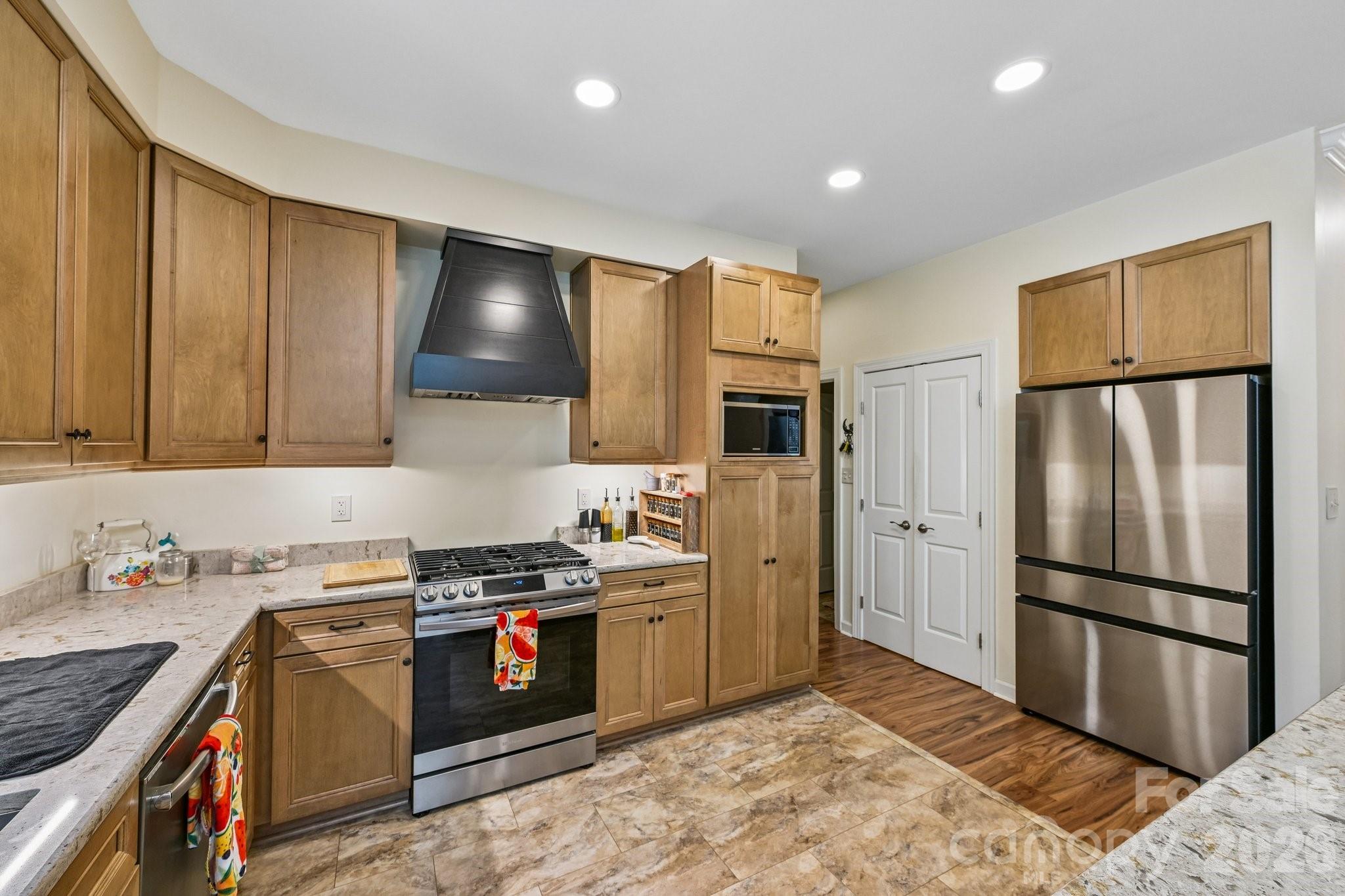 Single Family Residence at 9139 Magnolia Estates Drive, Cornelius, photo 25 of 73