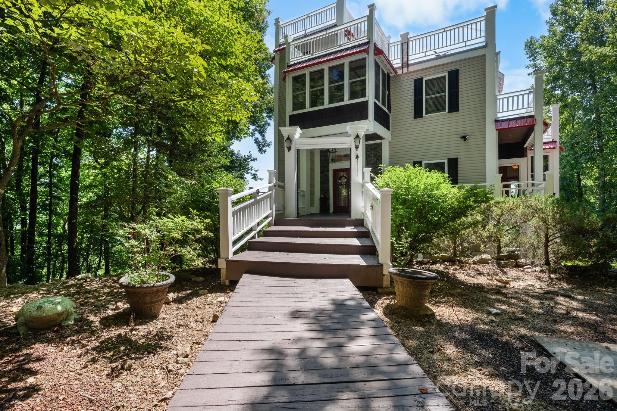 Single Family Residence at 308 Flat Mountain Road, Lenoir, photo 5 of 45