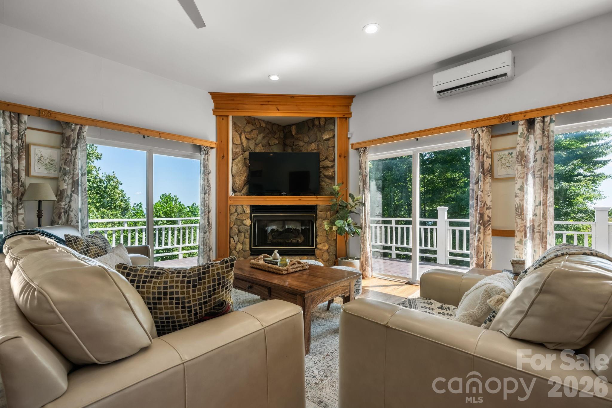 Single Family Residence at 308 Flat Mountain Road, Lenoir, photo 10 of 45