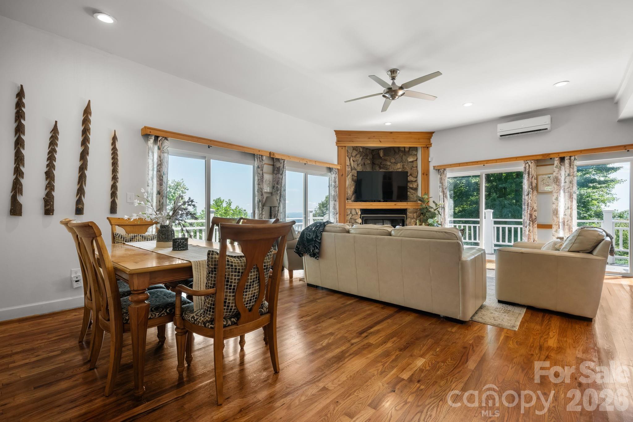 Single Family Residence at 308 Flat Mountain Road, Lenoir, photo 12 of 45