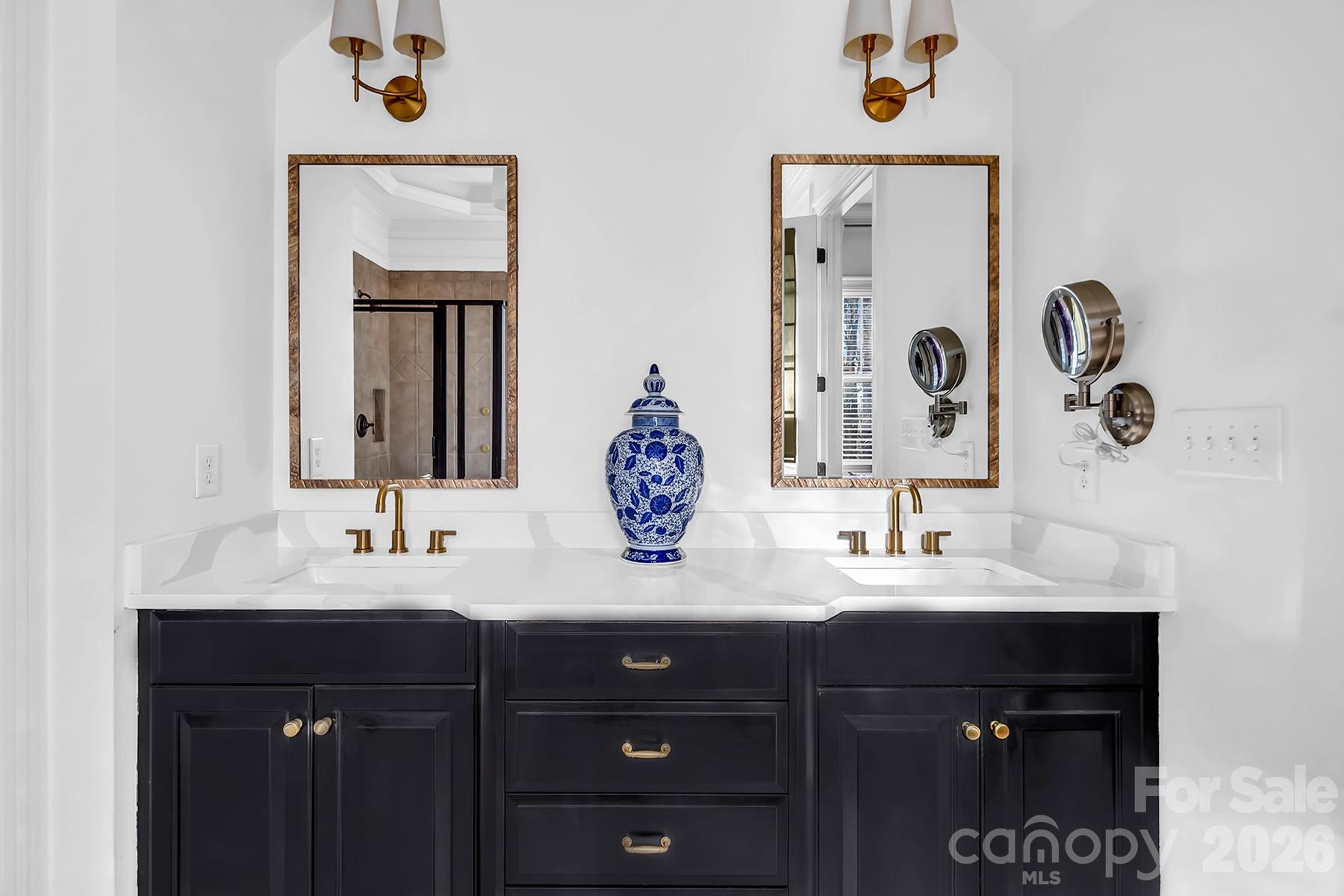 Single Family Residence at 394 Stone Cliff Lane, Lake Wylie, photo 21 of 43