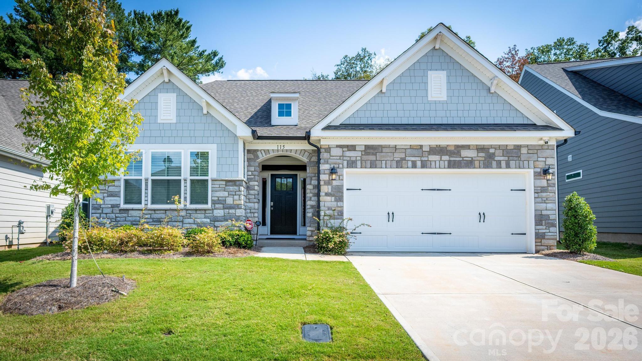 115 S Dunlavin Way