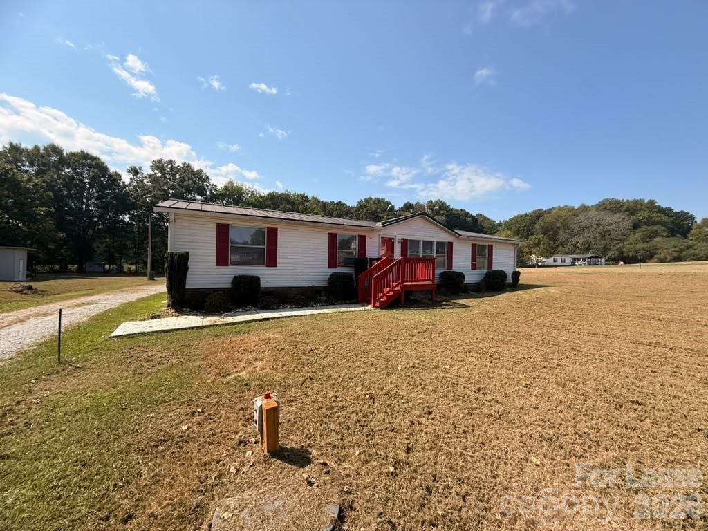 Single Family Residence at 6117 Sunrise Lane, Monroe, photo 2 of 8