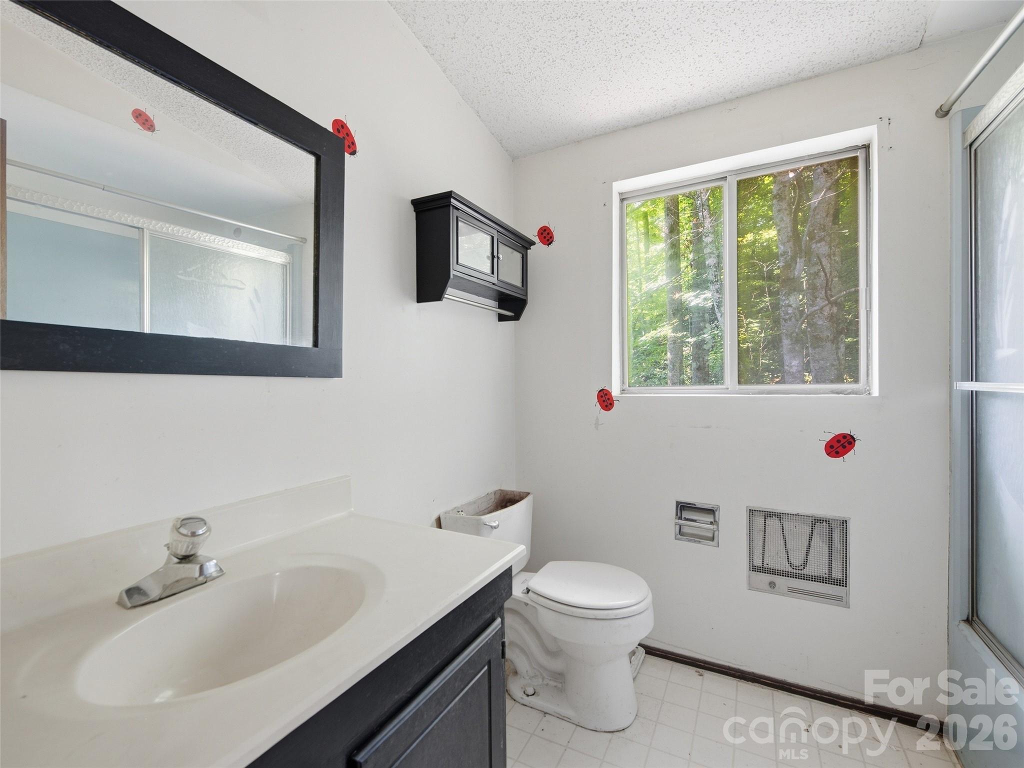 Single Family Residence at 151 Tiger Lily Lane, Waynesville, photo 21 of 26