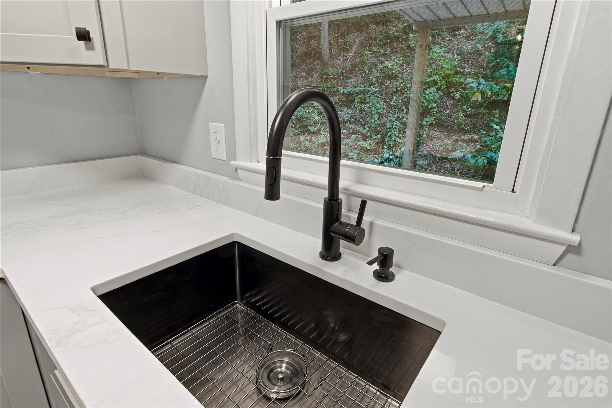 Single Family Residence at 90 Beech Valley Estates, Weaverville, photo 13 of 47