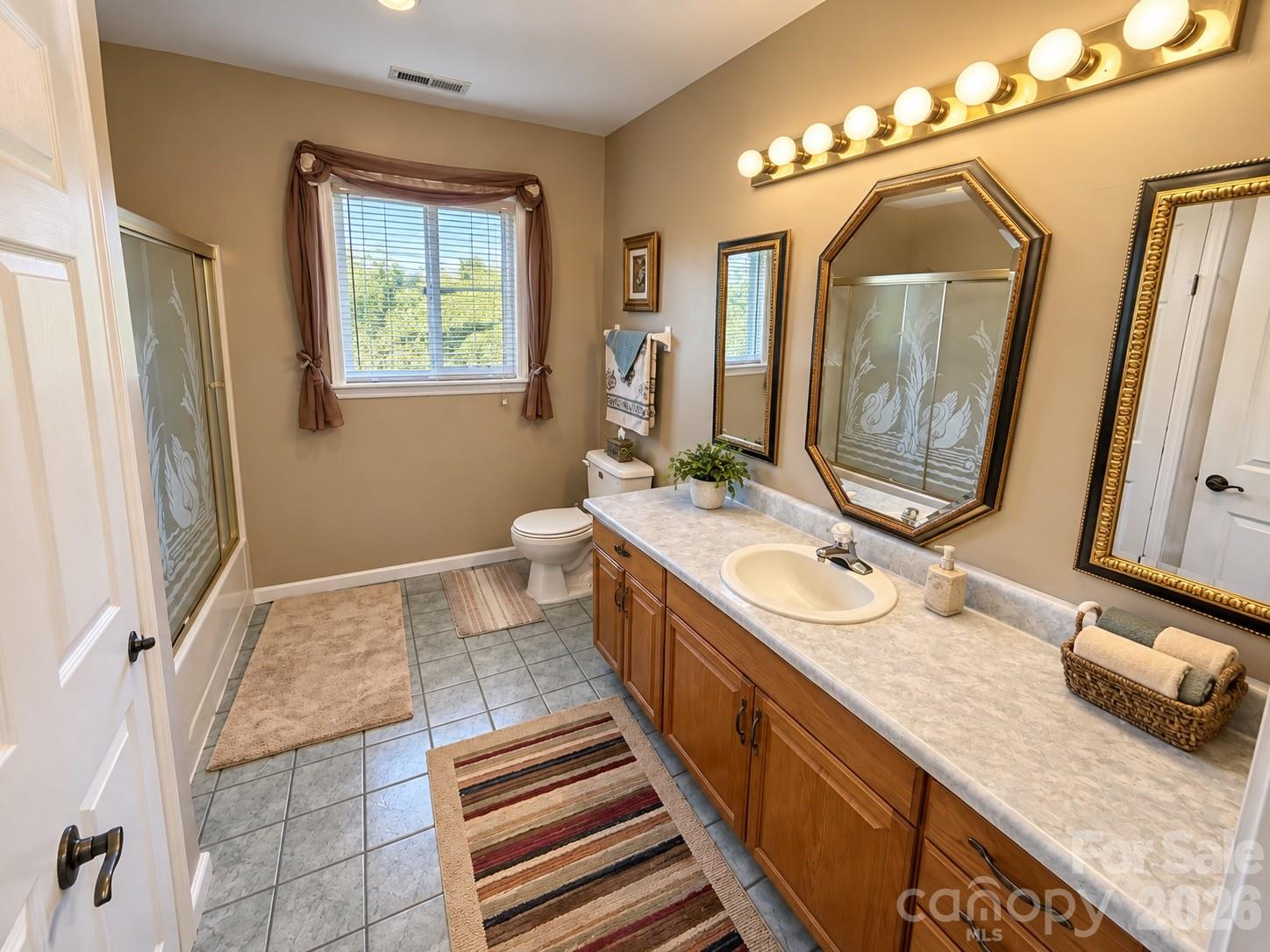 Single Family Residence at 5980 Willowbottom Road, Hickory, photo 24 of 37