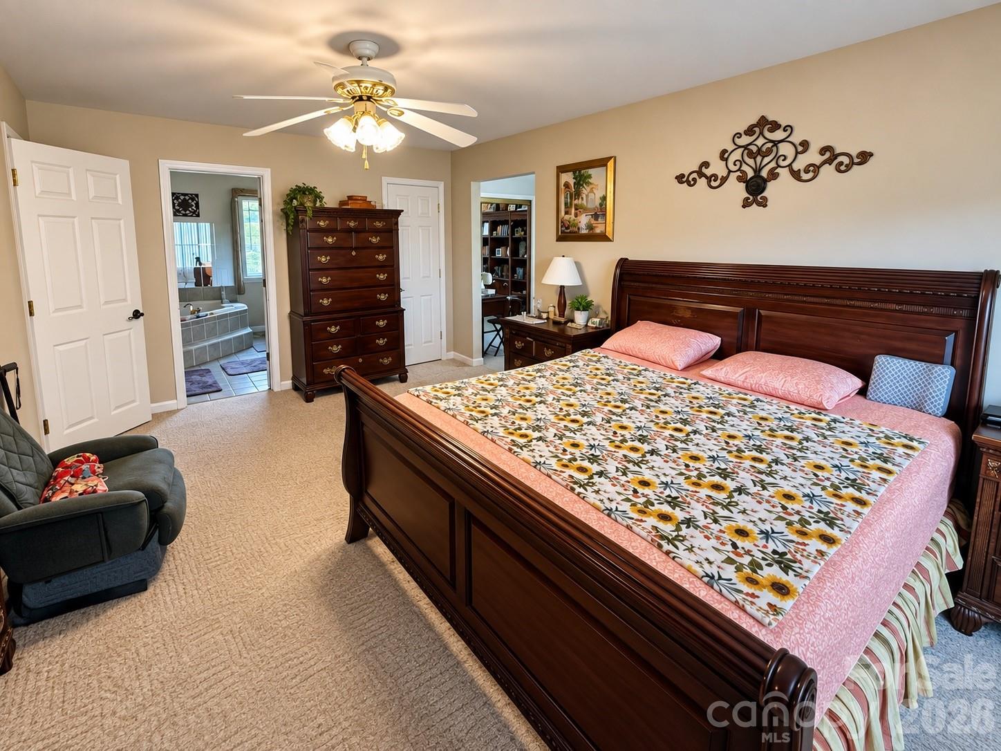 Single Family Residence at 5980 Willowbottom Road, Hickory, photo 25 of 37
