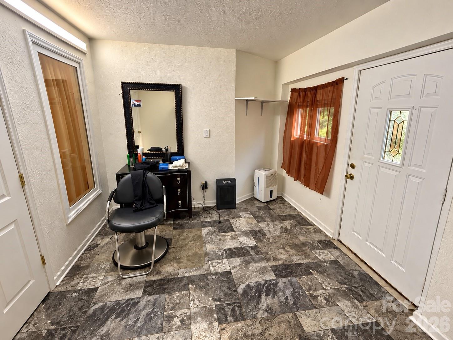 Single Family Residence at 5980 Willowbottom Road, Hickory, photo 37 of 37