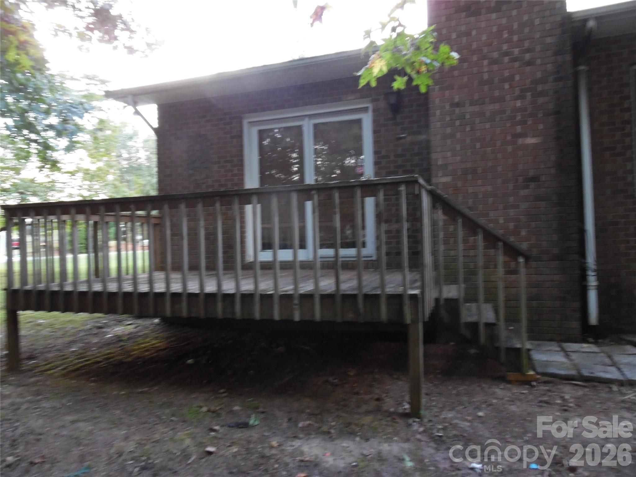 Single Family Residence at 1453 Marshbrooke Lane, Catawba, photo 5 of 24