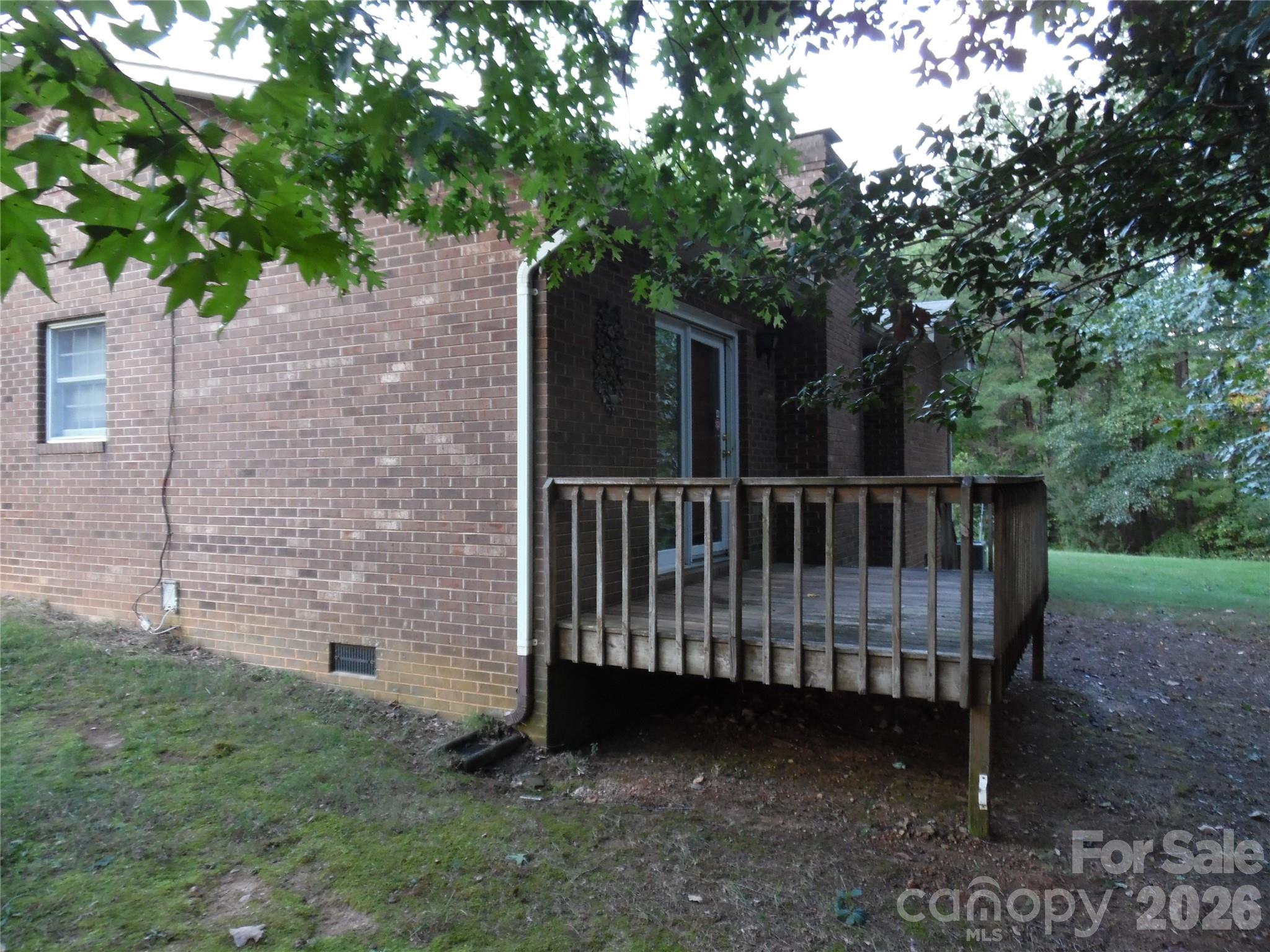 Single Family Residence at 1453 Marshbrooke Lane, Catawba, photo 6 of 24