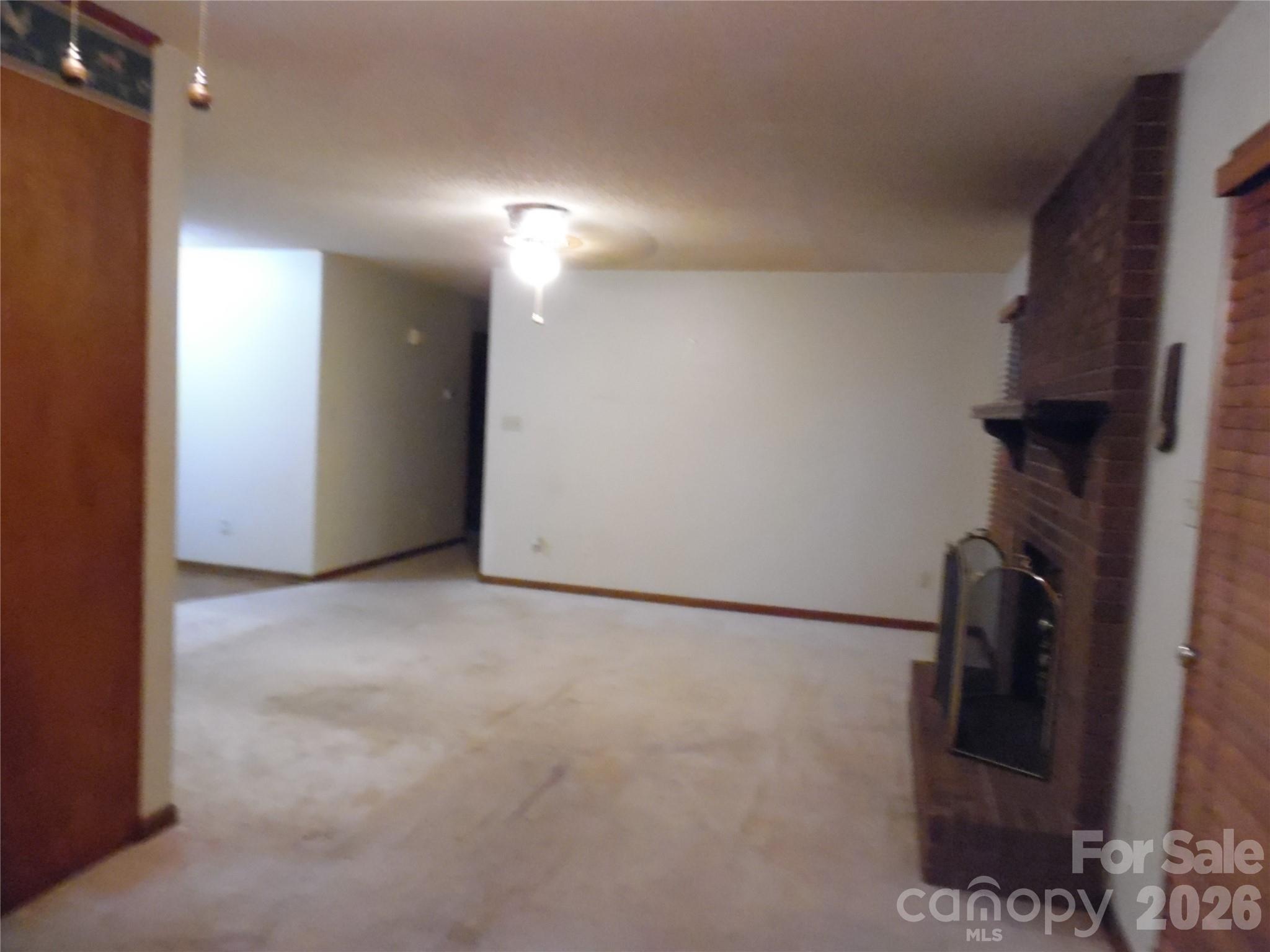 Single Family Residence at 1453 Marshbrooke Lane, Catawba, photo 11 of 24
