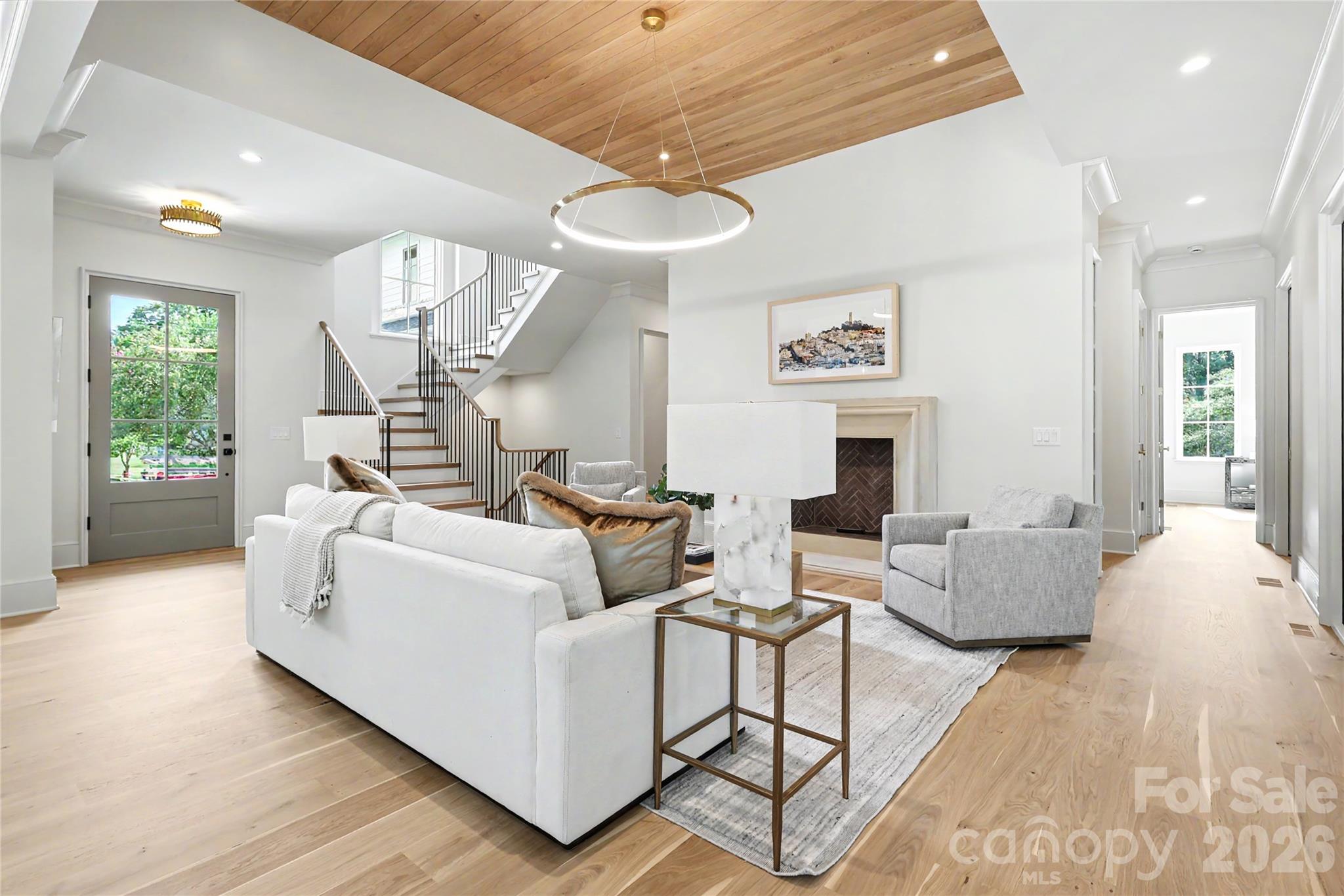 Single Family Residence at 932 Heather Lane, Charlotte, photo 3 of 41