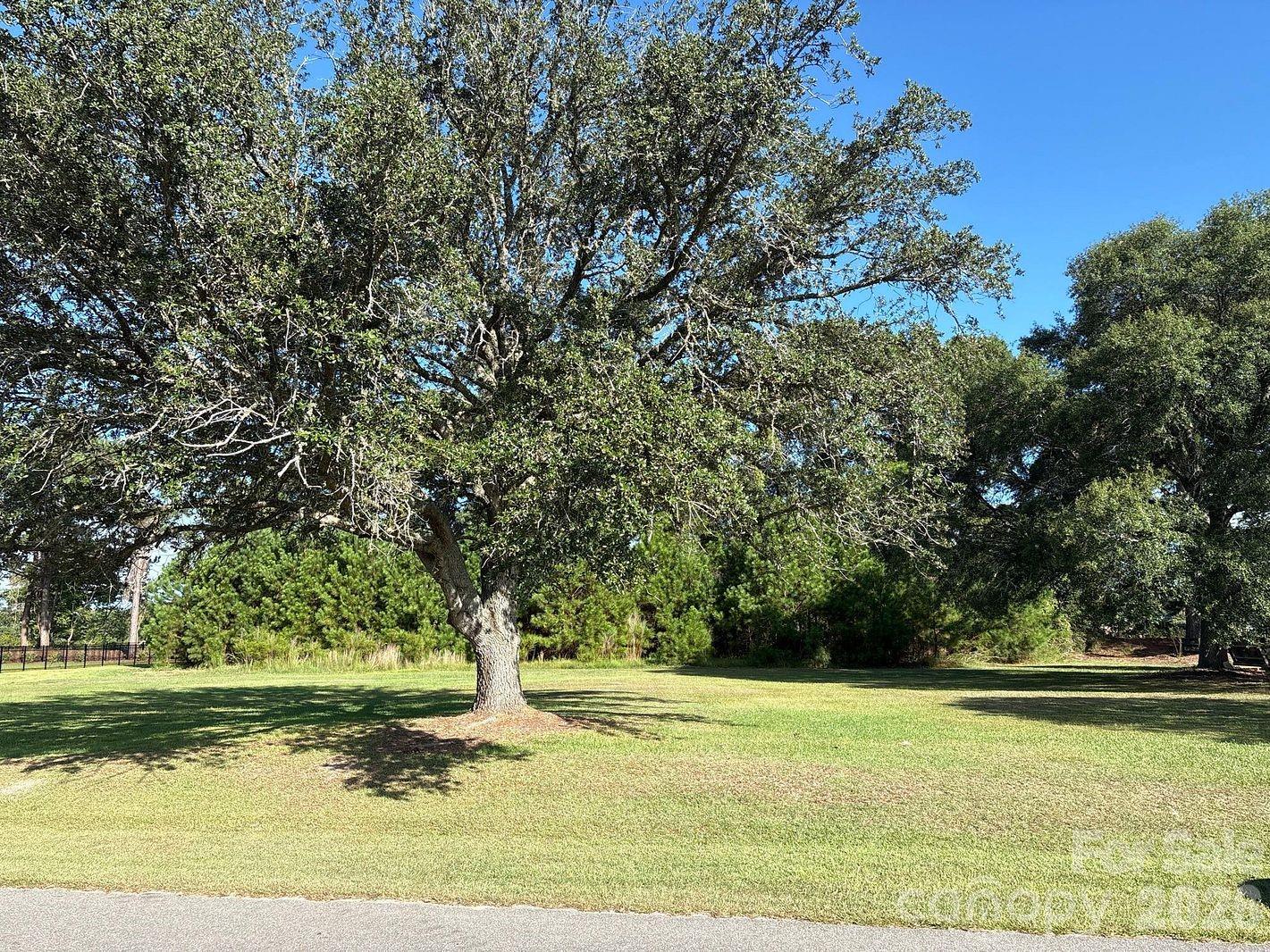 490 Genoes Point Road SW