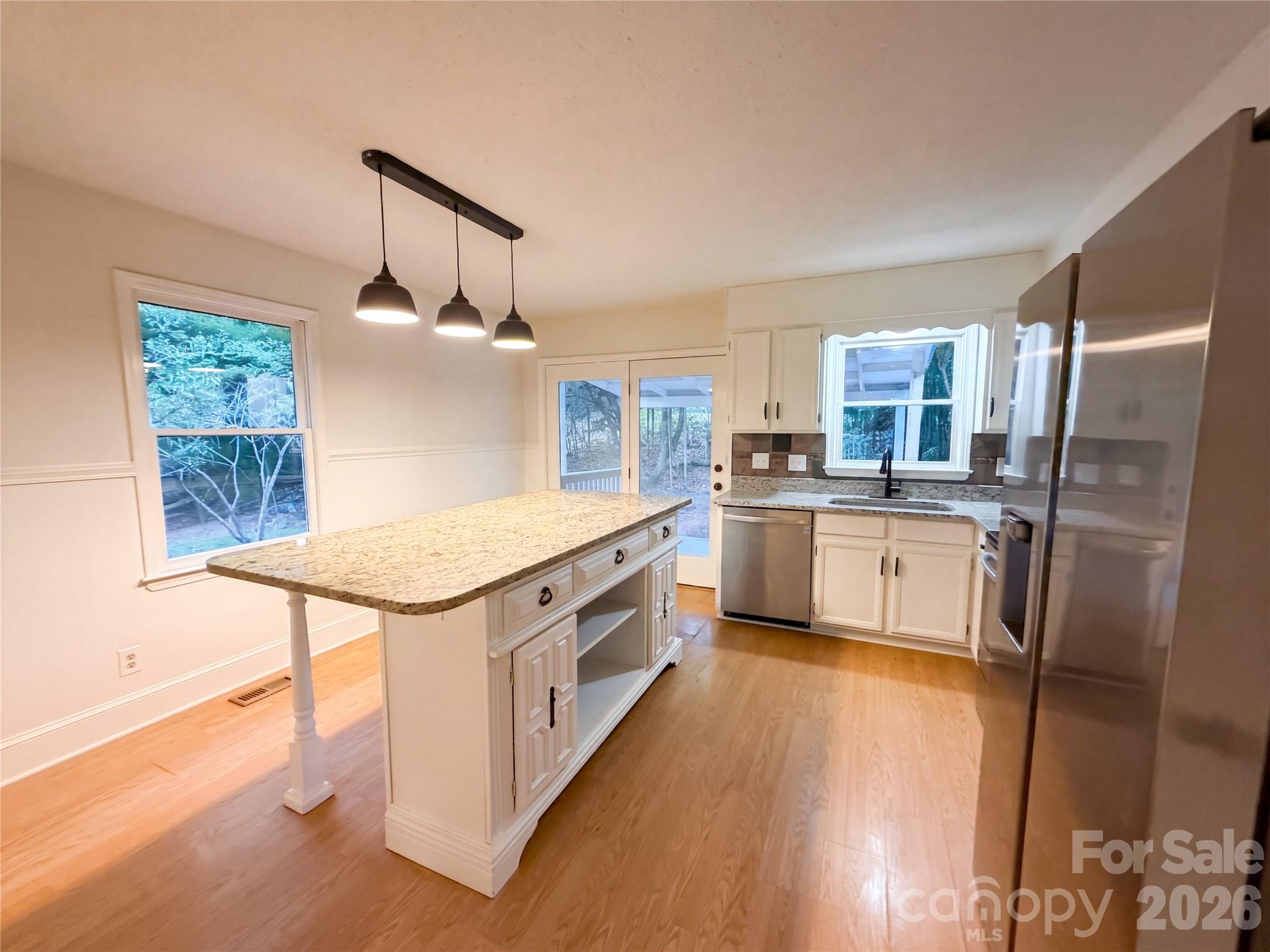 Single Family Residence at 4043 Windward Drive, Tega Cay, photo 2 of 25