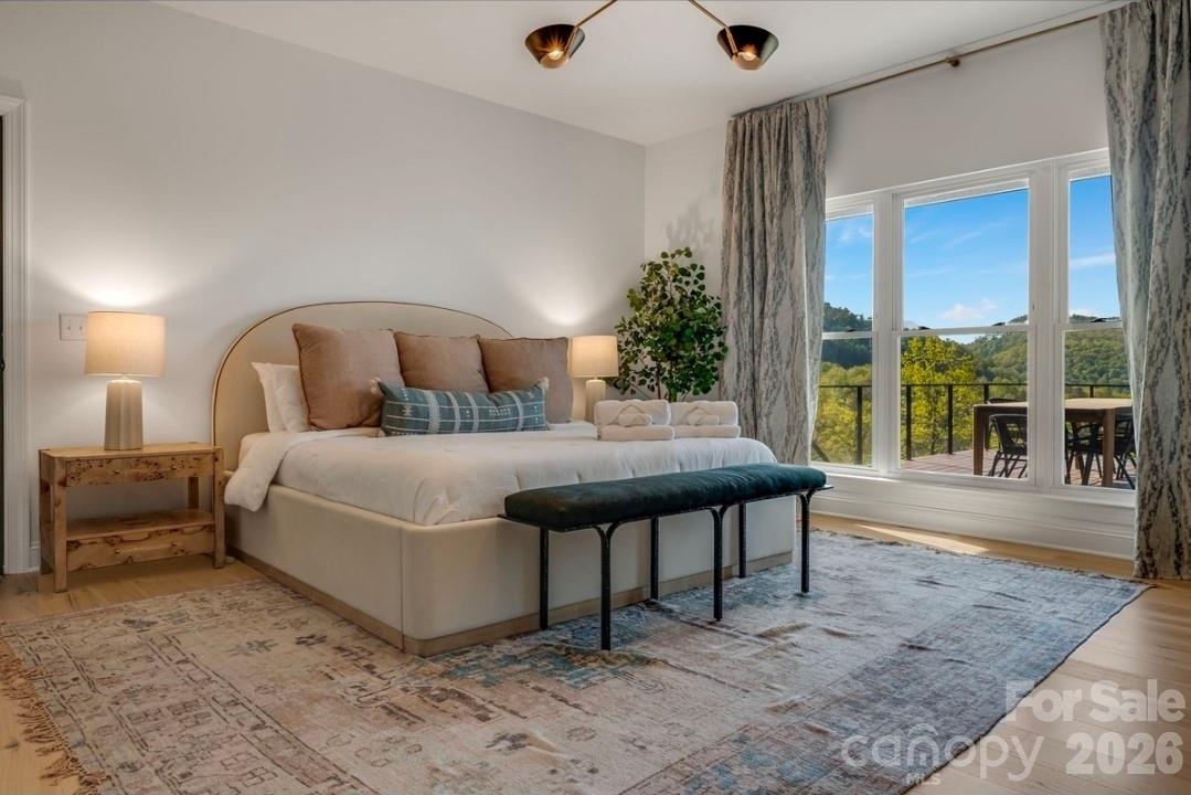 Main Level Bedroom Suite - 58 Bird Creek Estates Road, Black Mountain