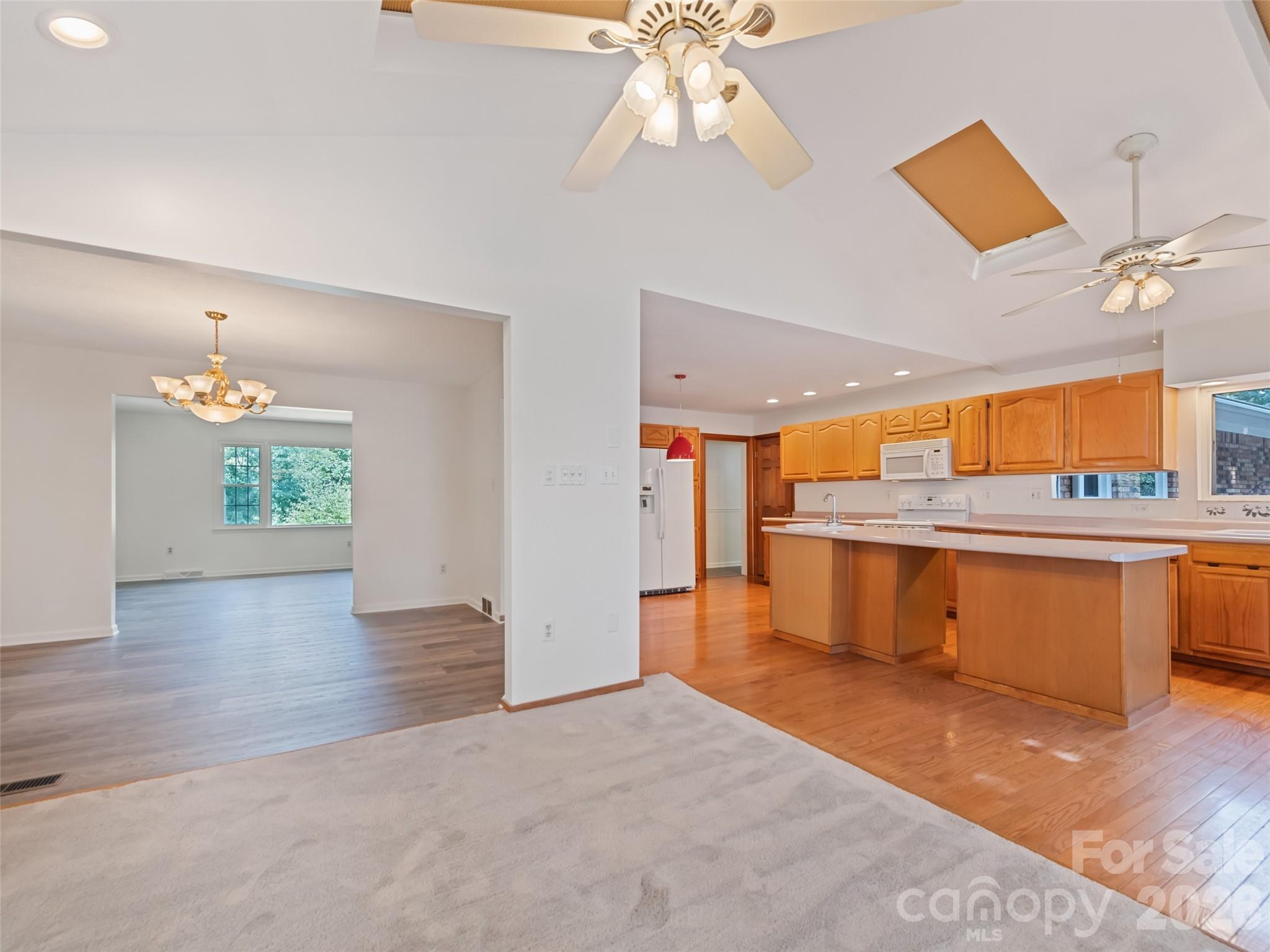 Single Family Residence at 11 Crestwood Lane, Candler, photo 16 of 40