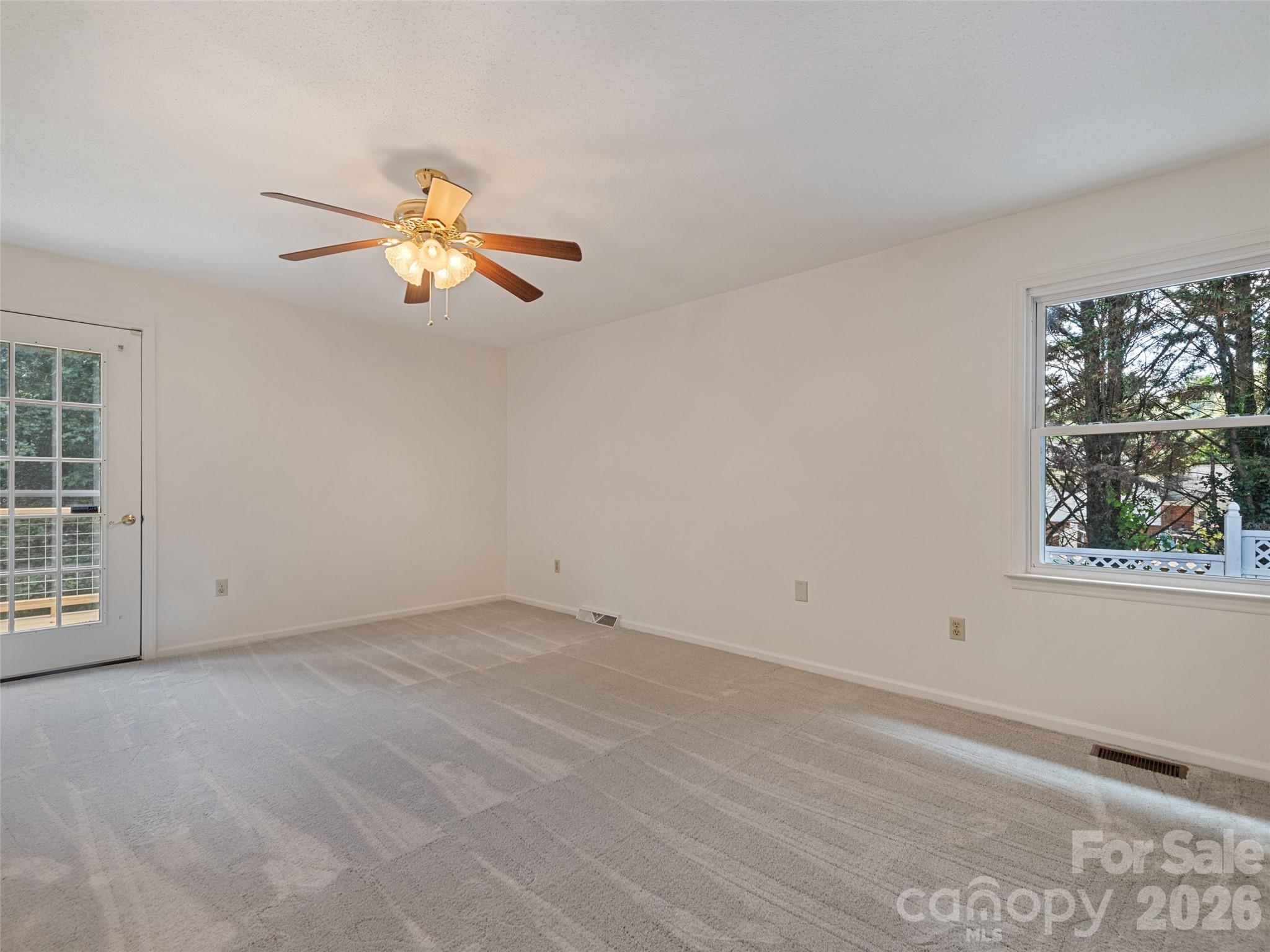 Single Family Residence at 11 Crestwood Lane, Candler, photo 28 of 40