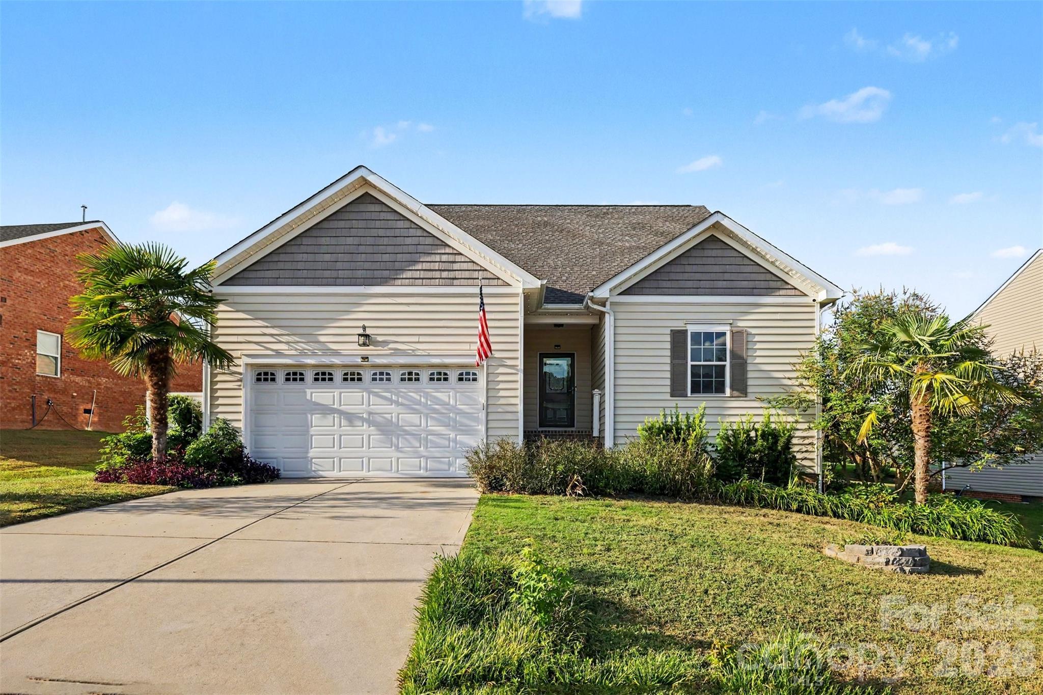 Single Family Residence at 5184 Norway Lane, Rock Hill, photo 3 of 37