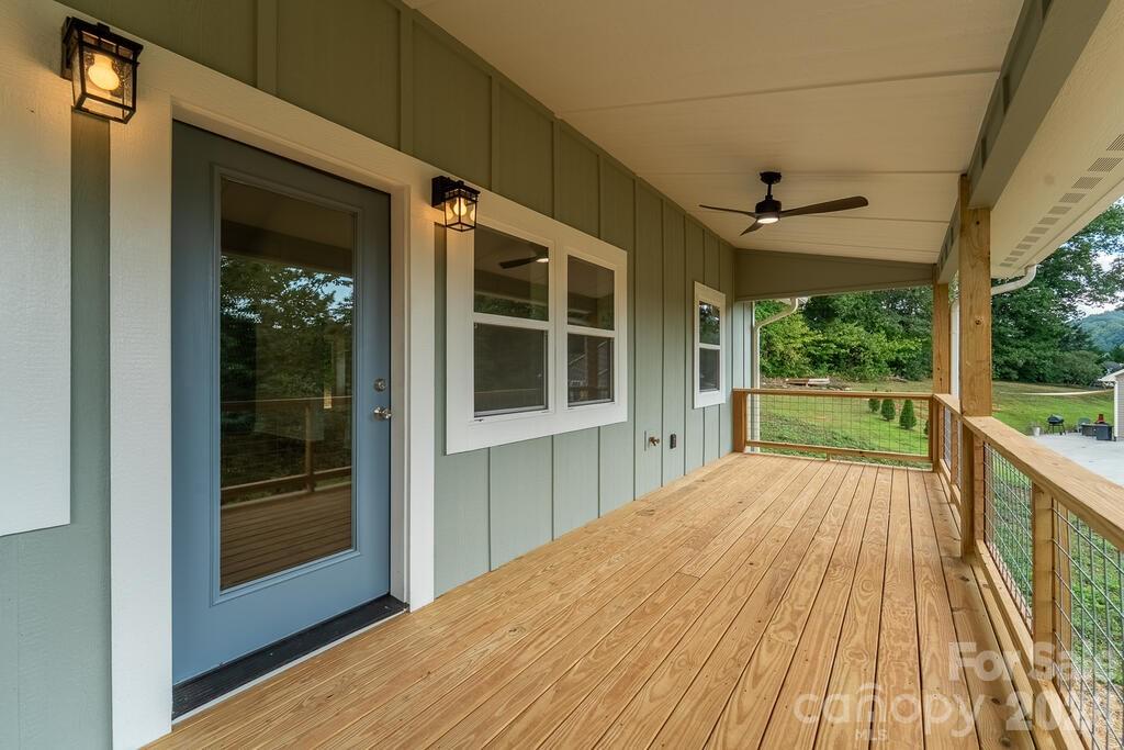 Single Family Residence at 405 Sunshine Acres Road, Sylva, photo 3 of 36